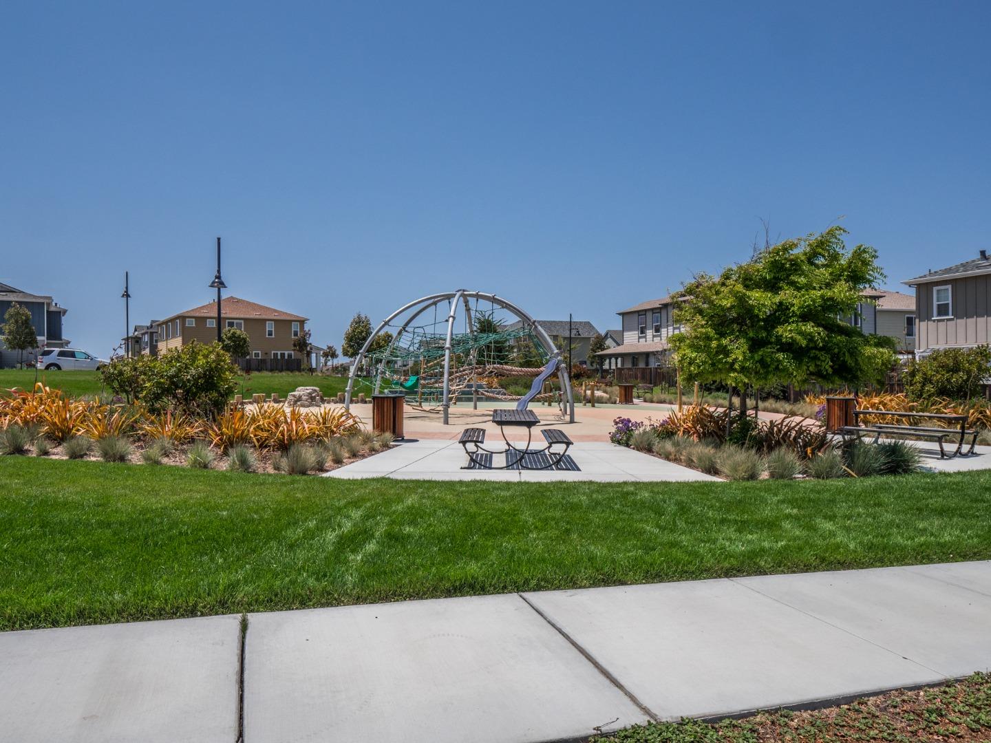 Marina/Former Fort Ord, California, 93933, United States, 3 Bedrooms Bedrooms, ,3 BathroomsBathrooms,Residential,For Sale,1982235