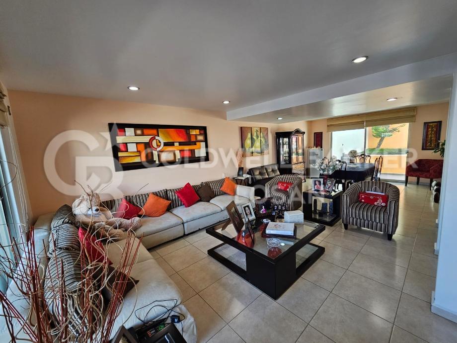Manel Robles Pezuela, Naucalpan de Juárez, Estado de méxico, 53126, Mexico, 3 Bedrooms Bedrooms, ,3 BathroomsBathrooms,Residential,For Sale,Manel Robles Pezuela,1479400