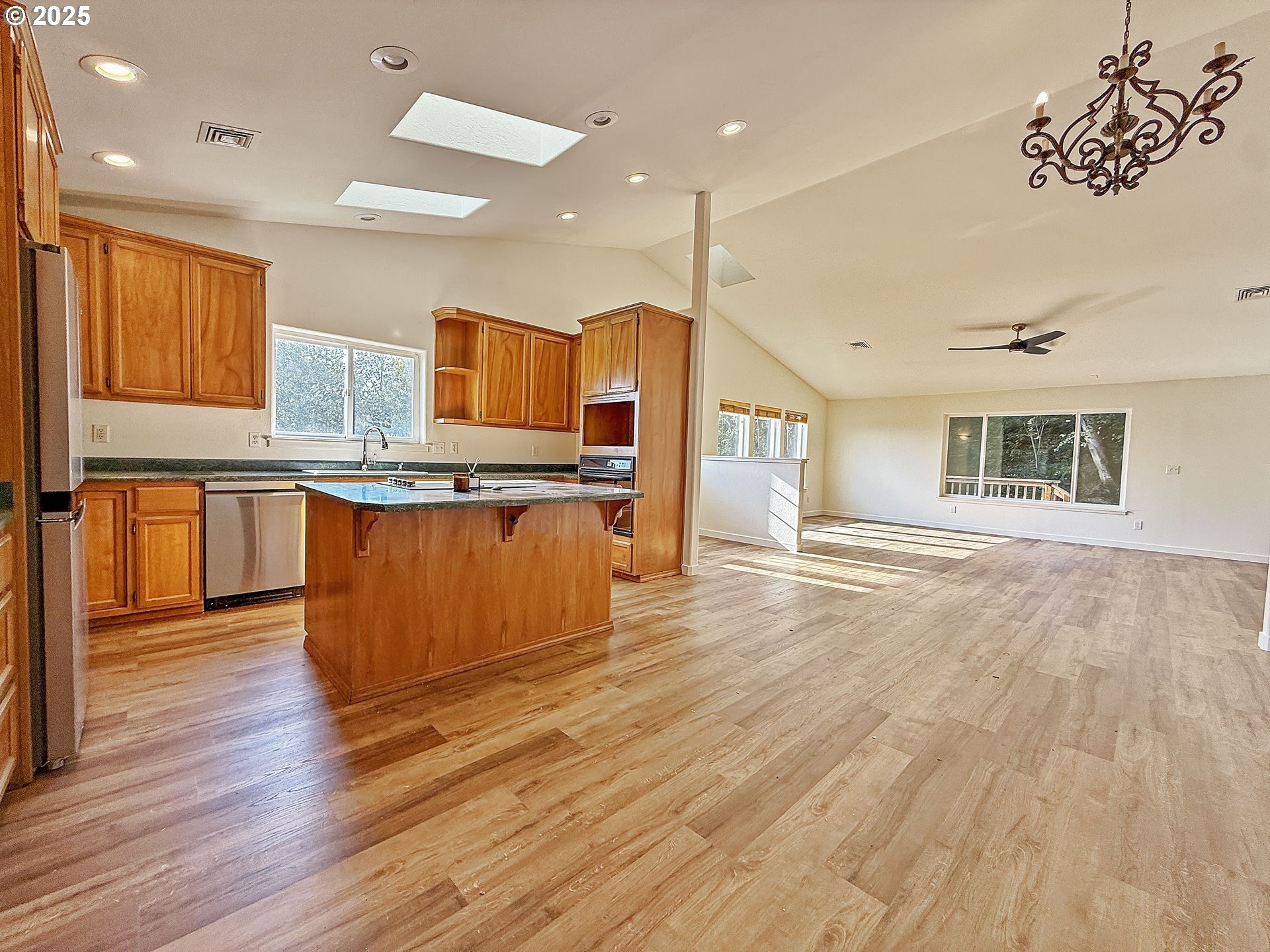 Brookings, Oregon, 97415, United States, 3 Bedrooms Bedrooms, ,2 BathroomsBathrooms,Residential,For Sale,1980160