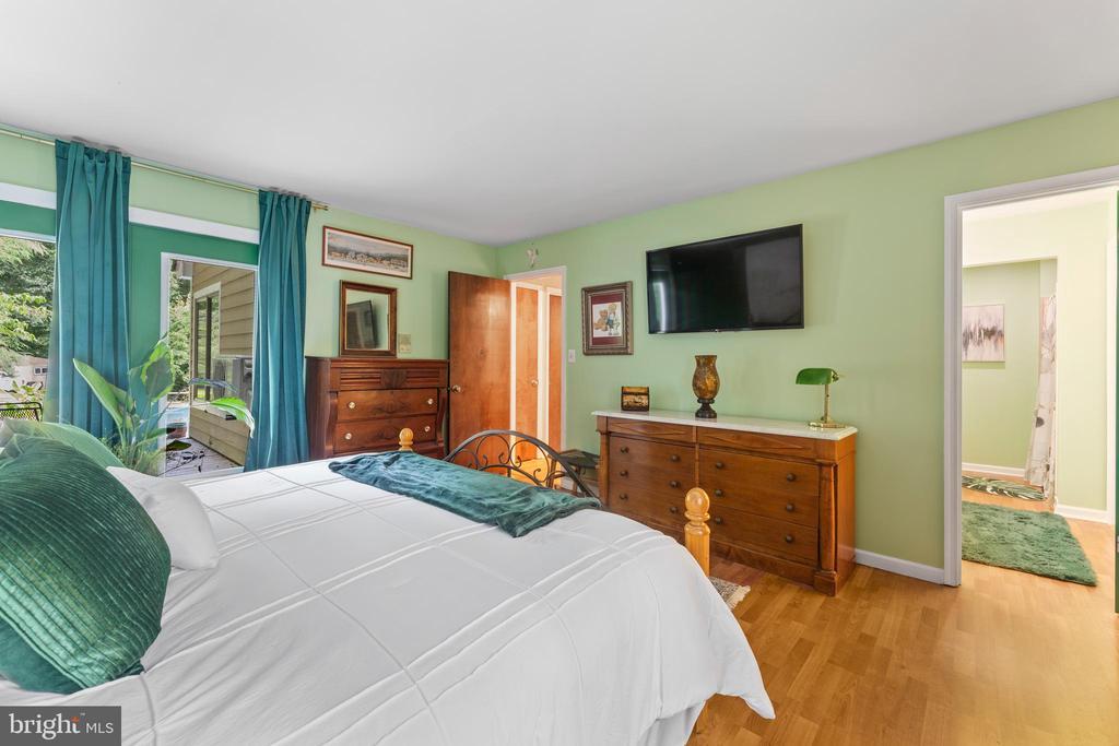Spotsylvania, Virginia, 22551, United States, 5 Bedrooms Bedrooms, ,4 BathroomsBathrooms,Residential,For Sale,1885804