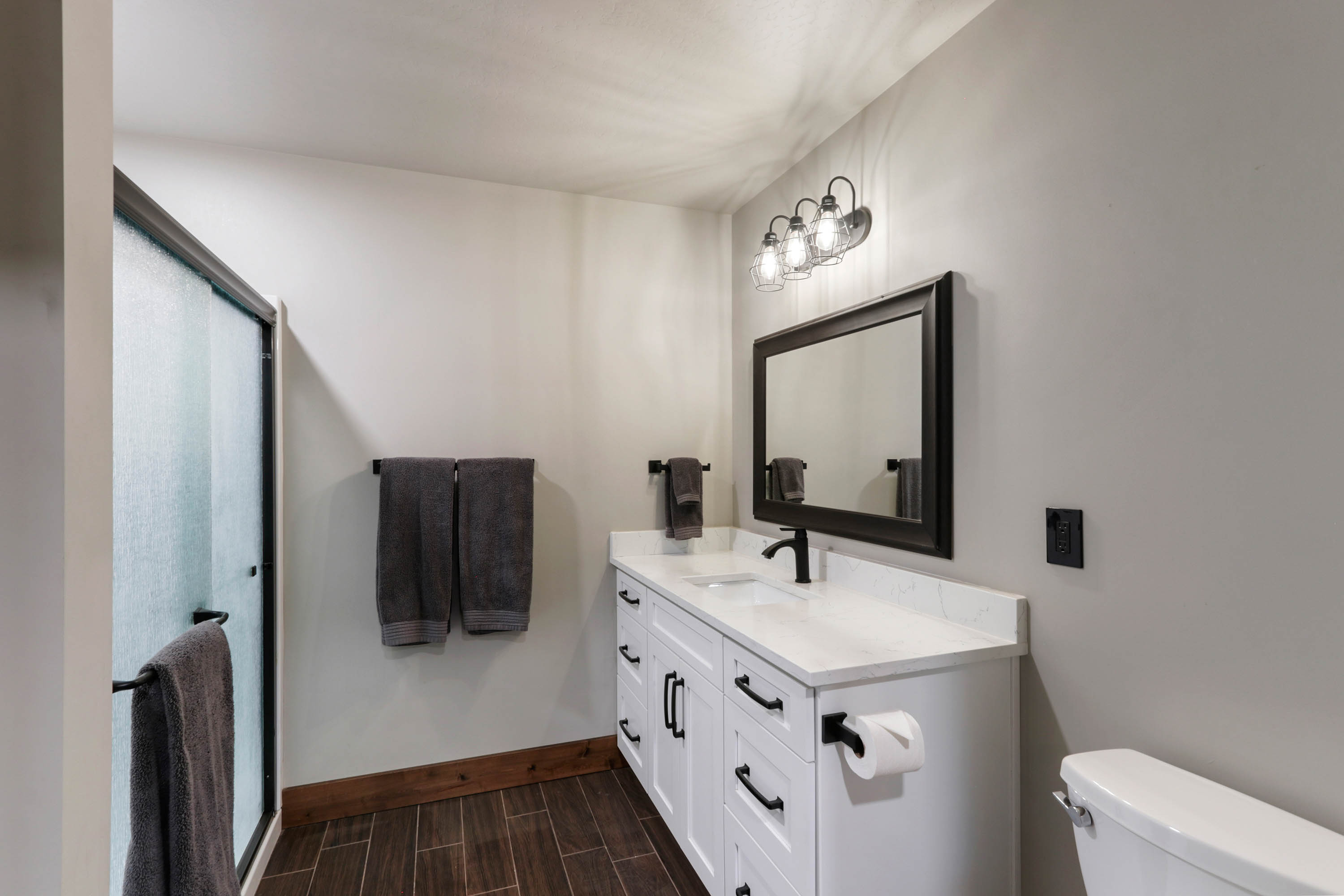 Sandpoint, Idaho, 83864, United States, 6 Bedrooms Bedrooms, ,8 BathroomsBathrooms,Residential,For Sale,1975419