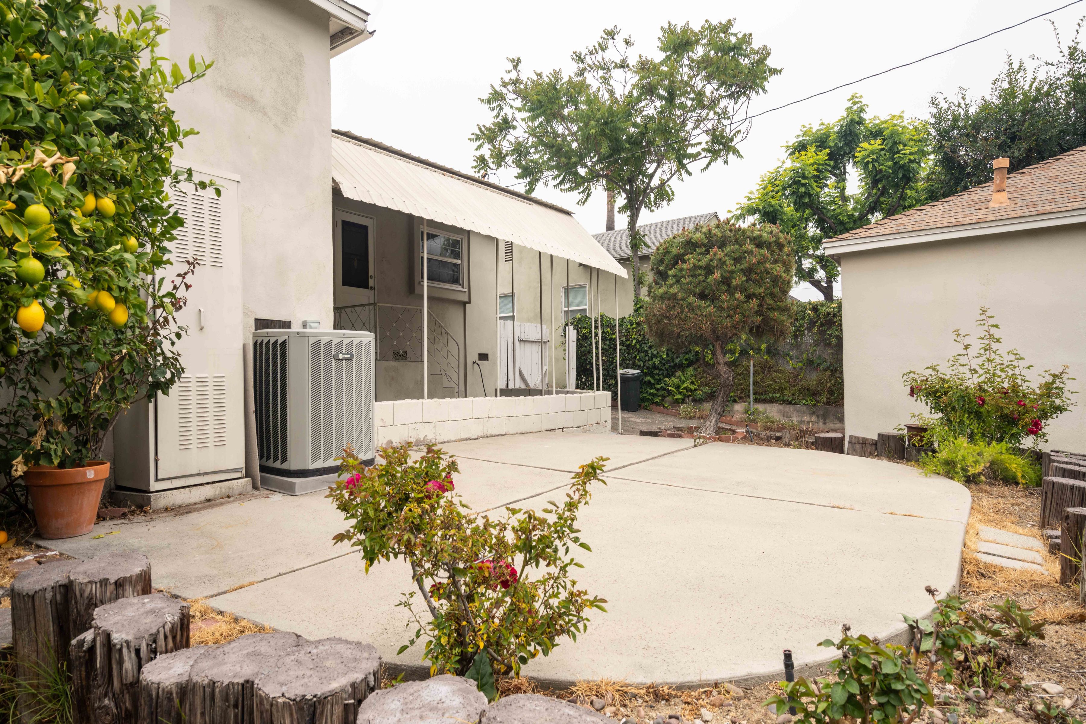 2944 Mayfield Avenue - 物件實景