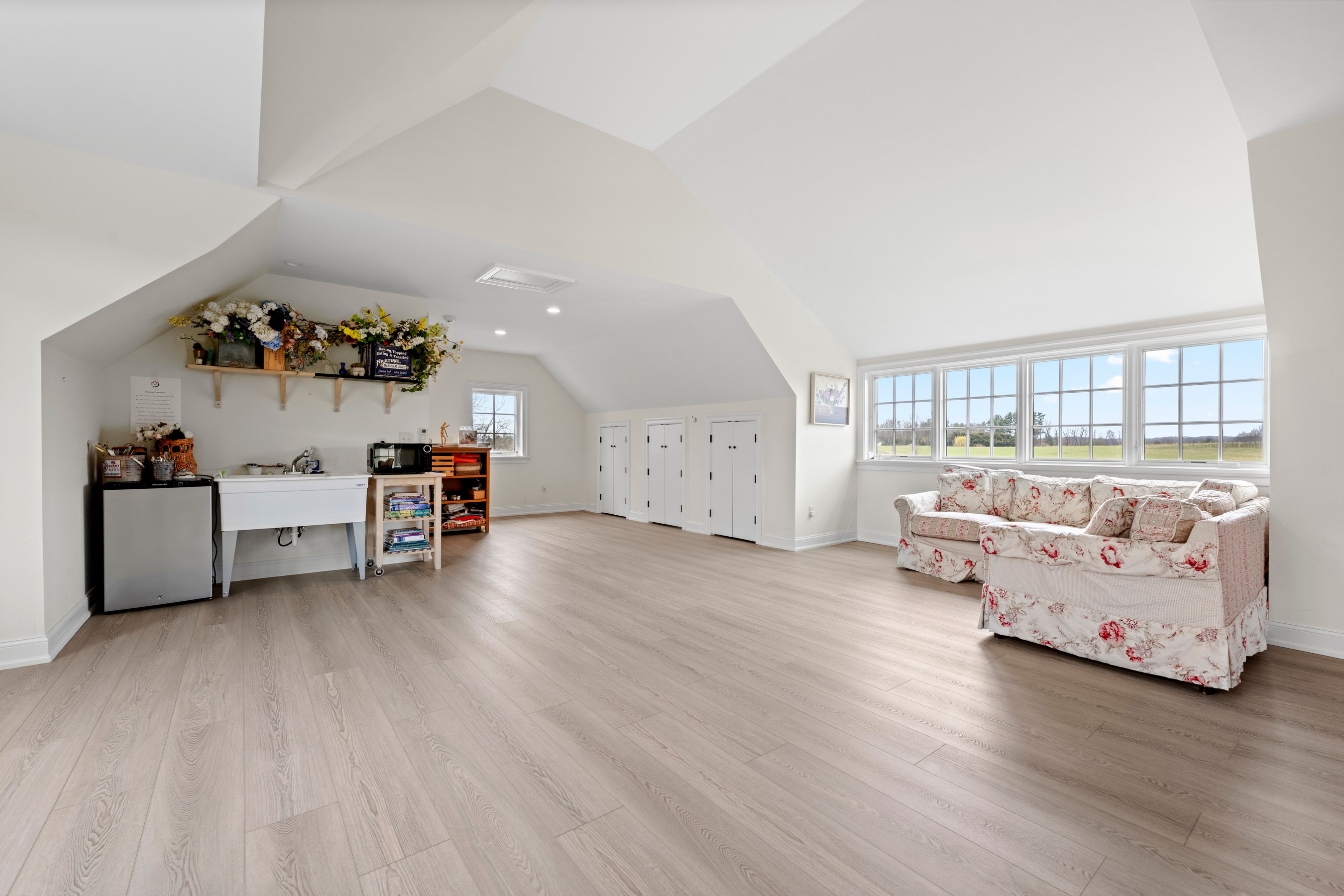  NONE AVAILABLE - 物件實景