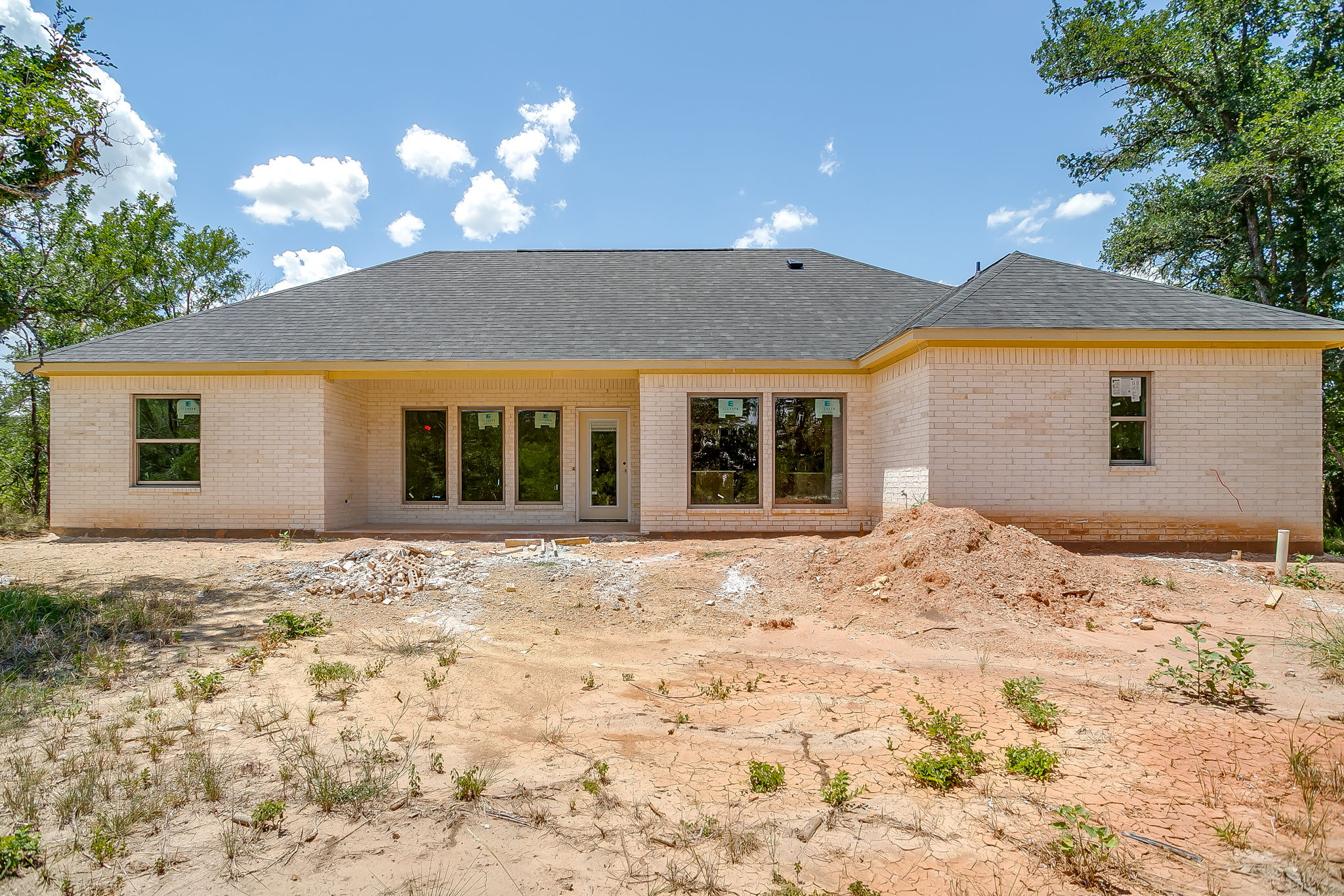  320 Rita Ridge Court, Millsap, TX, 76066 - 物件實景