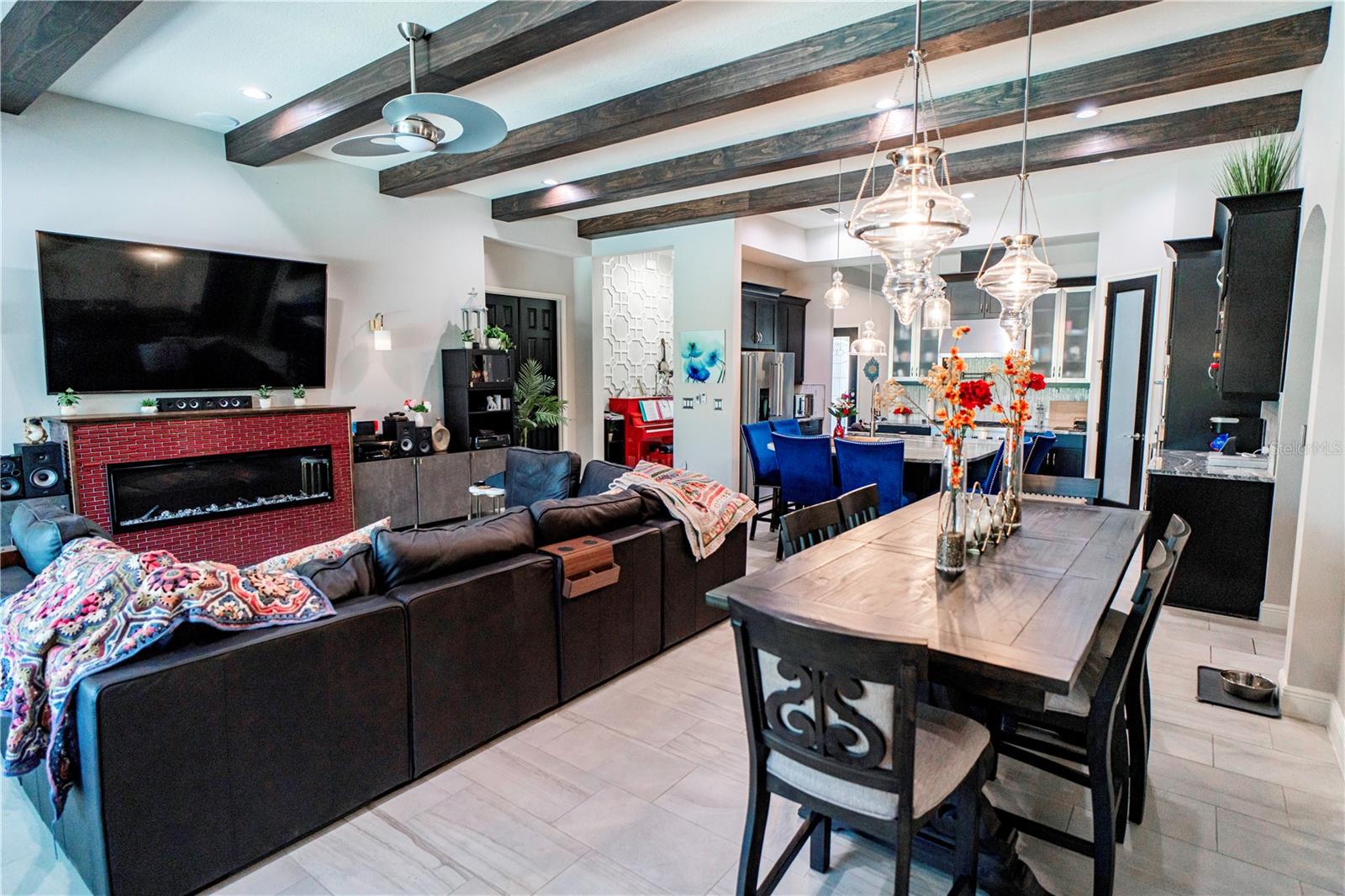 LAND O LAKES, Florida, 34637, United States, 5 Bedrooms Bedrooms, ,4 BathroomsBathrooms,Residential,For Sale,1759399
