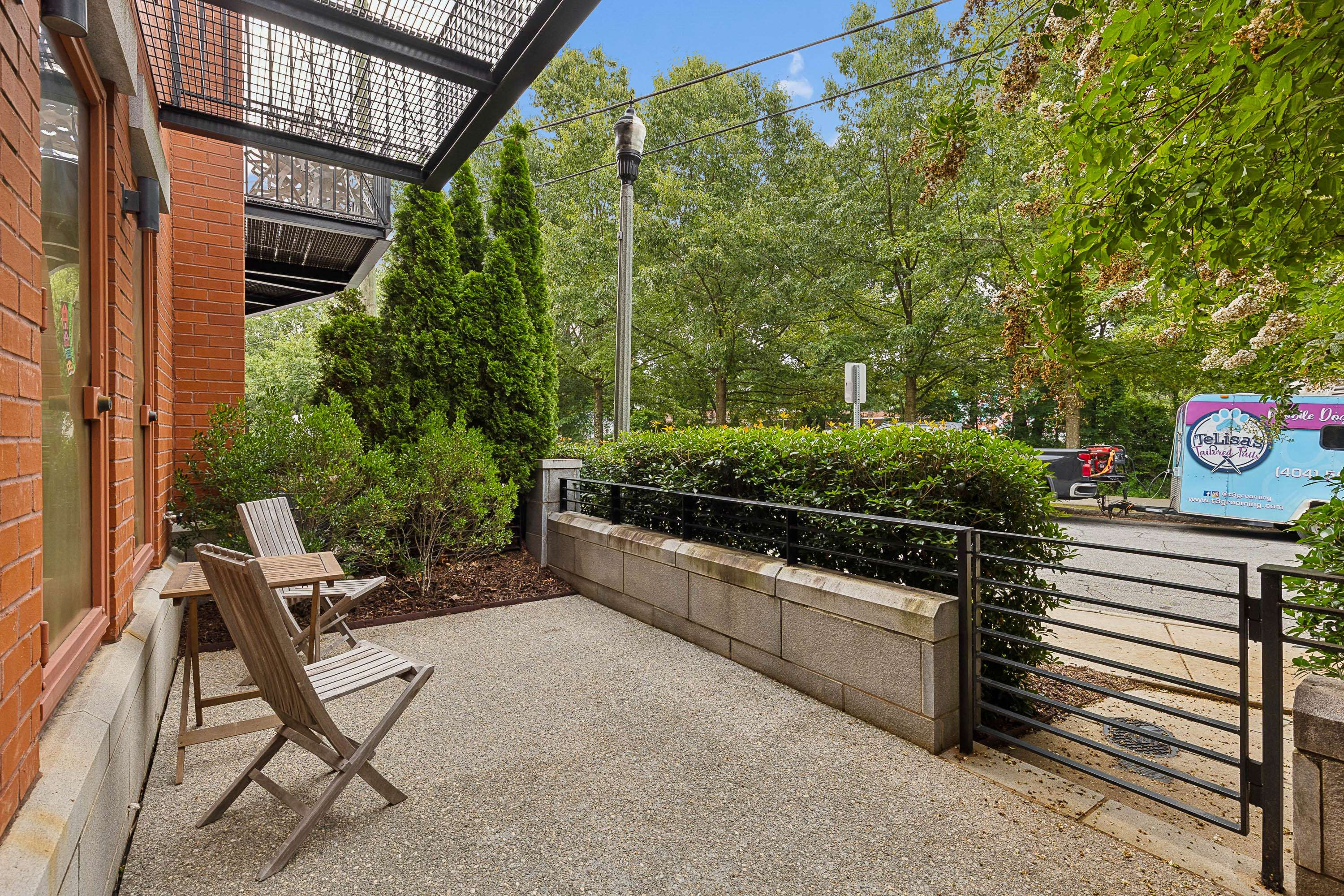  Stunning Townhome in Decatur