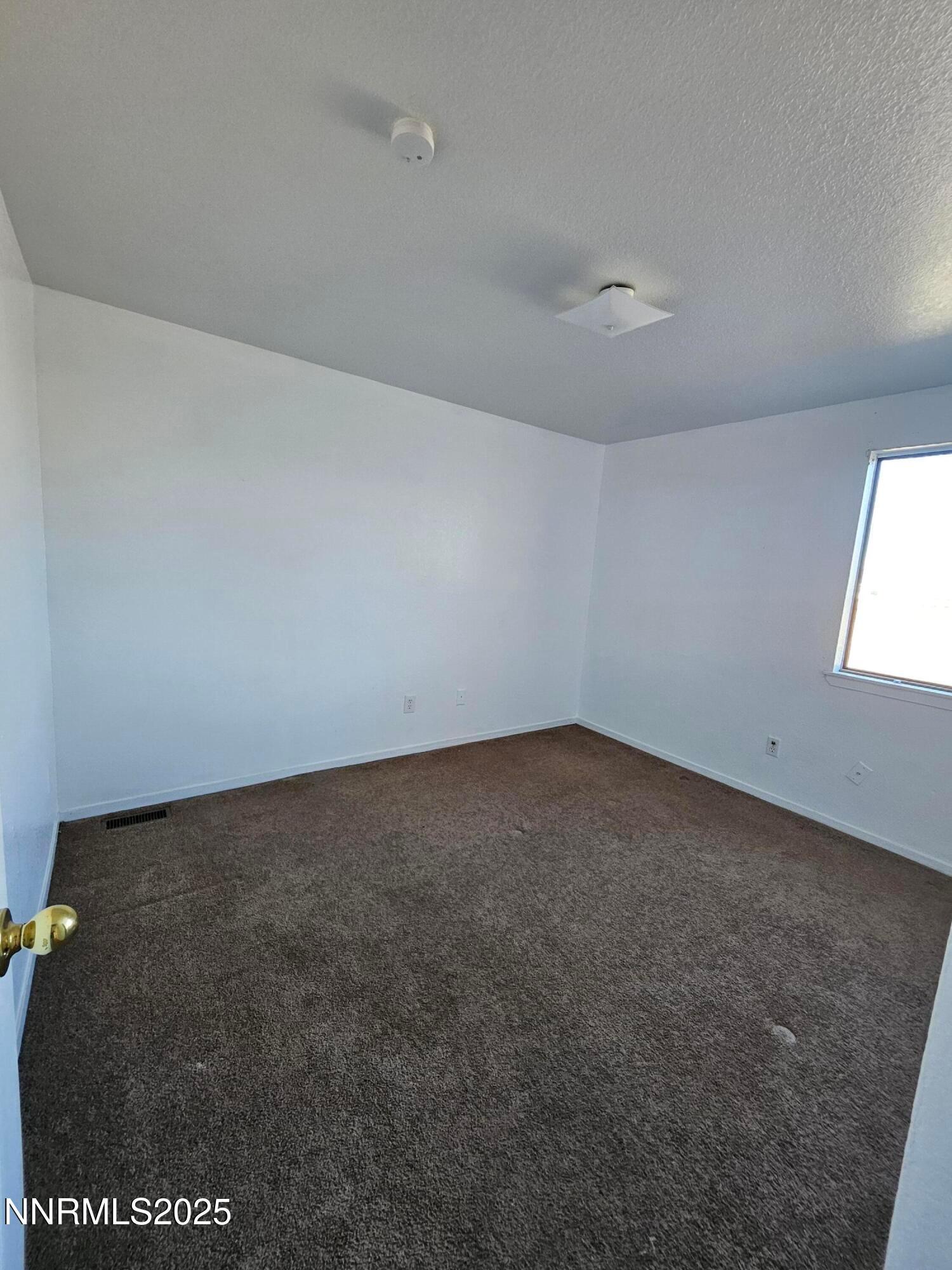 Gardnerville, Nevada, 89460, United States, 3 Bedrooms Bedrooms, ,3 BathroomsBathrooms,Residential,For Sale,1987753