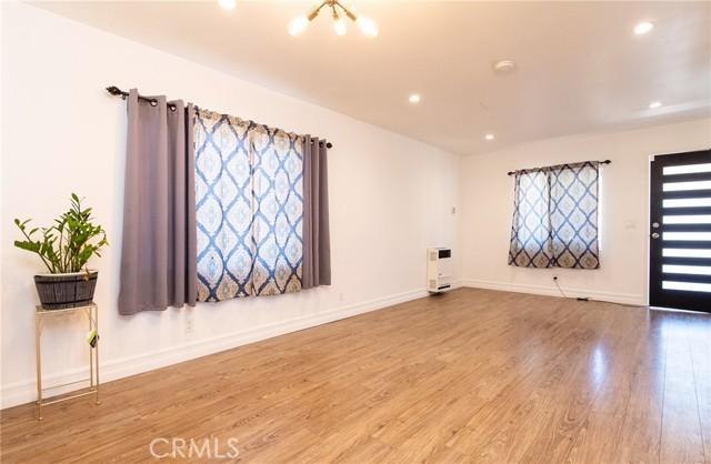 Los Angeles, California, 90002, United States, 3 Bedrooms Bedrooms, ,1 BathroomBathrooms,Residential,For Sale,1993847