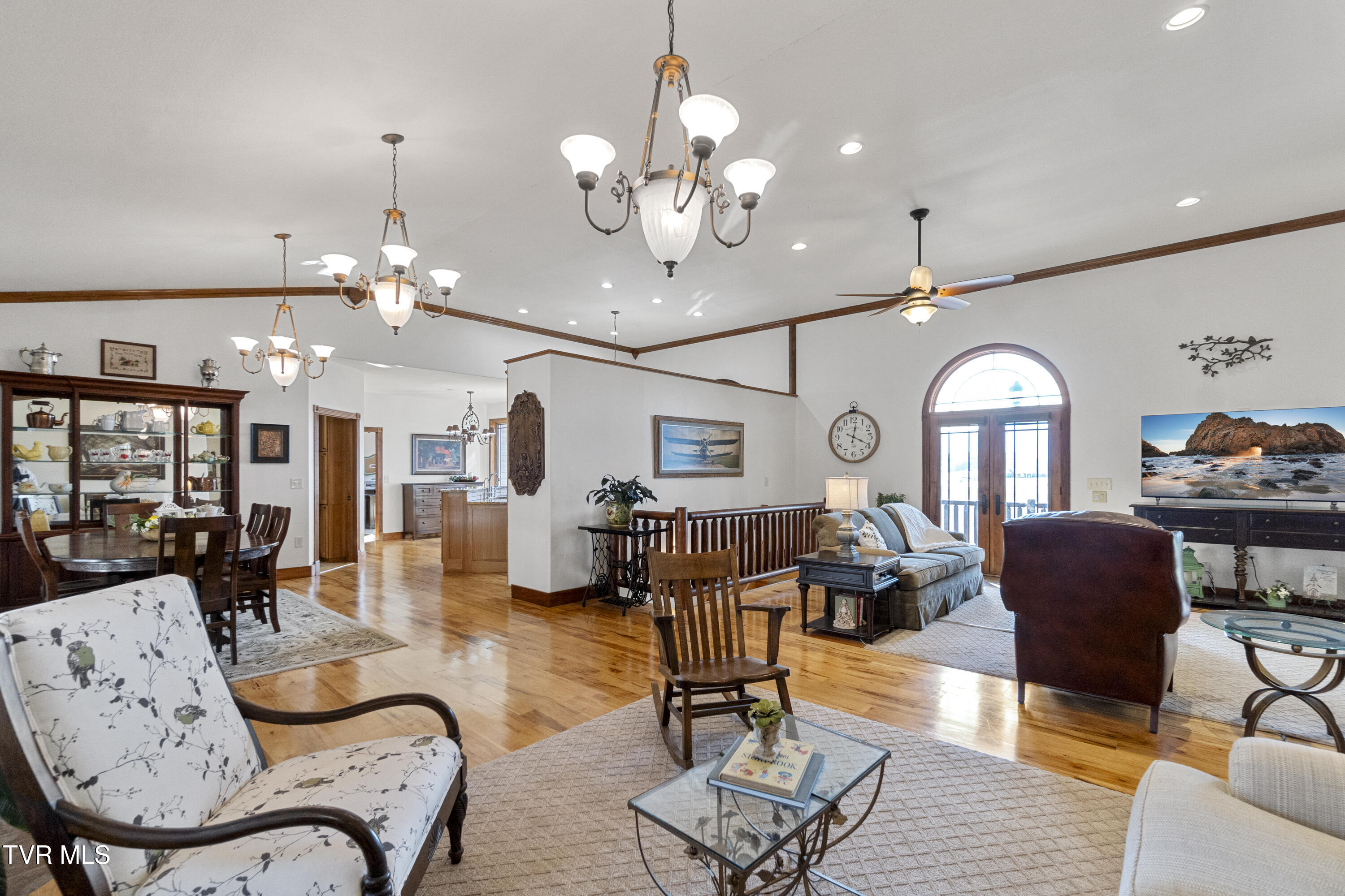 Parrottsville, Tennessee, 37843, United States, 5 Bedrooms Bedrooms, ,4 BathroomsBathrooms,Residential,For Sale,2005757