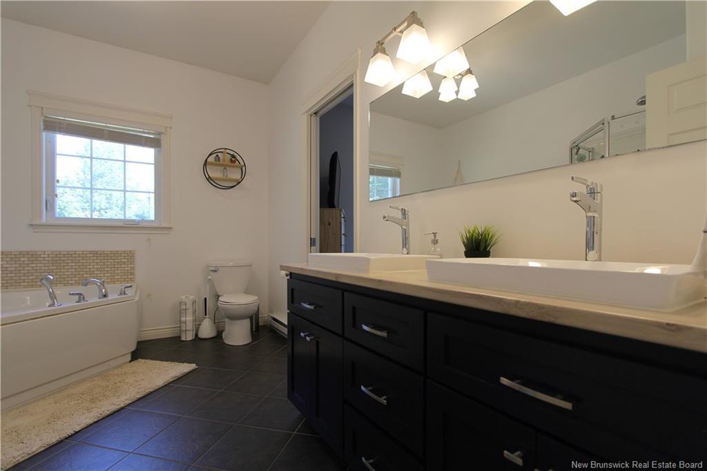QUISPAMSIS, New Brunswick, E2E 1V9, CA, 4 Bedrooms Bedrooms, ,2 BathroomsBathrooms,Residential,For Sale,1951224