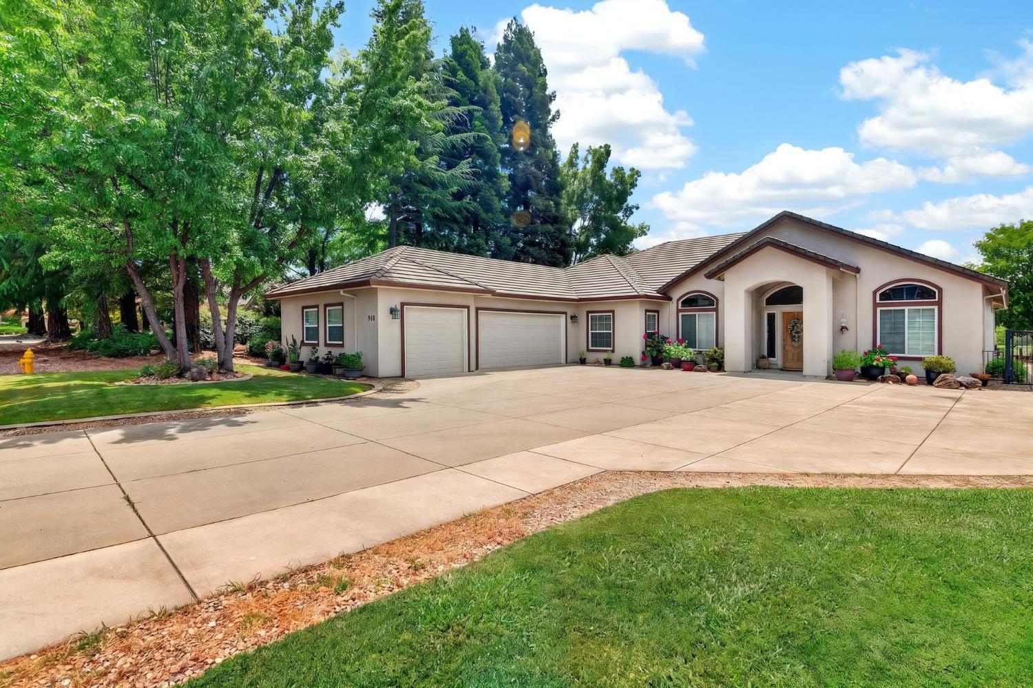Valley Springs, California, 95252, United States, 4 Bedrooms Bedrooms, ,3 BathroomsBathrooms,Residential,For Sale,2049425
