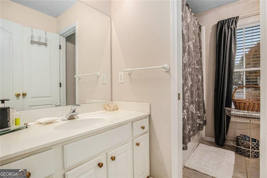 Buford, Georgia, 30519, United States, 4 Bedrooms Bedrooms, ,4 BathroomsBathrooms,Residential,For Sale,1985825