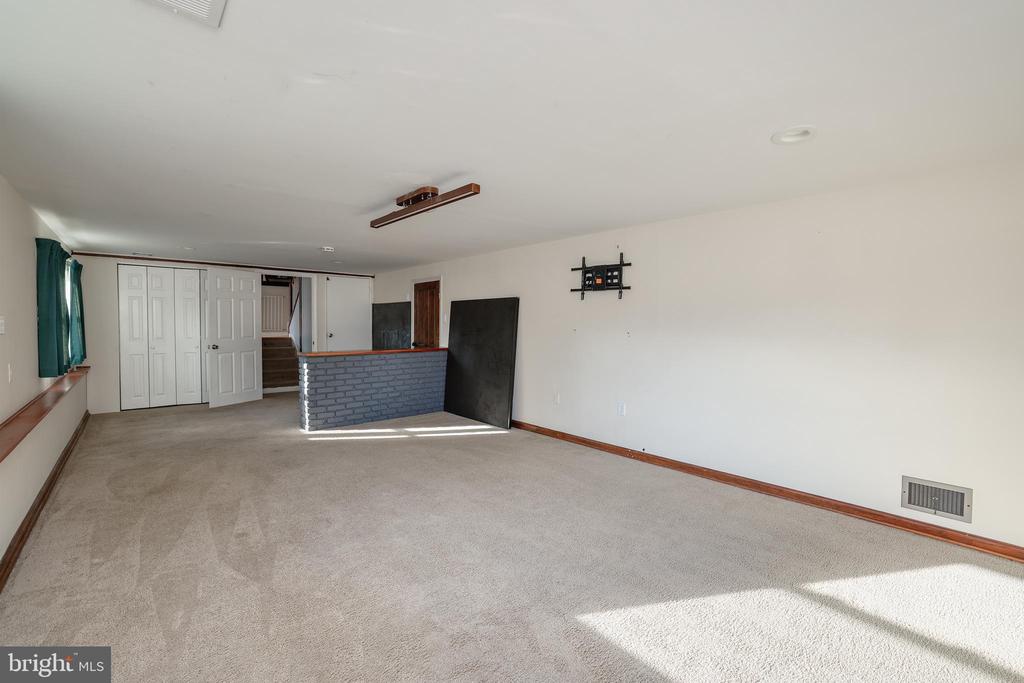 Trenton, New Jersey, 08618, United States, 4 Bedrooms Bedrooms, ,3 BathroomsBathrooms,Residential,For Sale,1995811