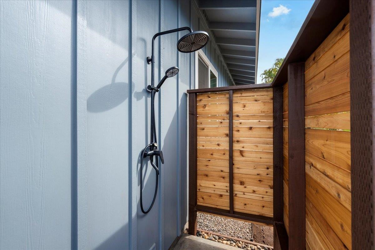 Kihei, Hawaii, 96753, United States, 2 Bedrooms Bedrooms, ,1 BathroomBathrooms,Residential,For Sale,1998812