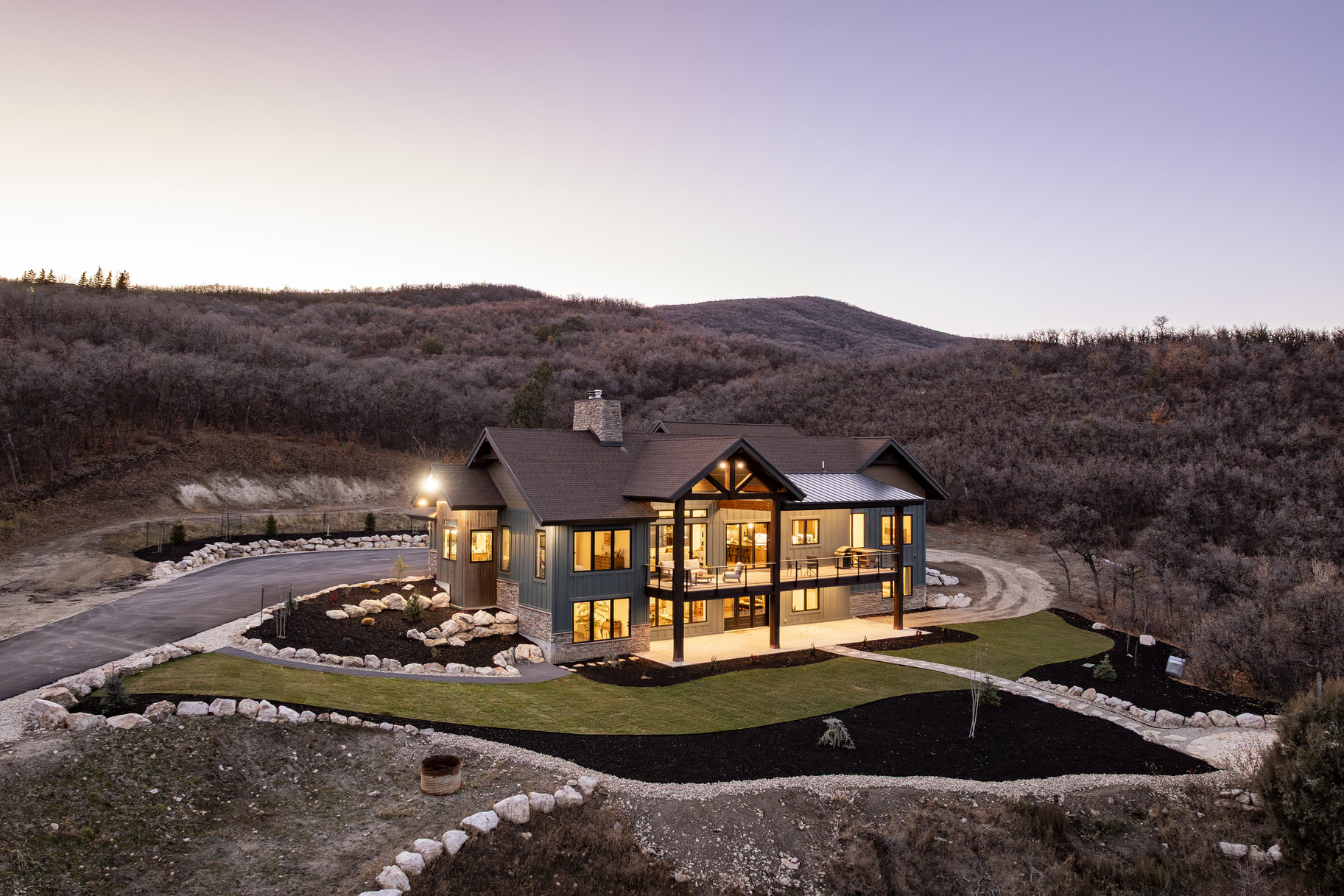  Welcome to a Private Mountain Luxury Retreat on Iconic Old Snowbasin Road - 物件實景