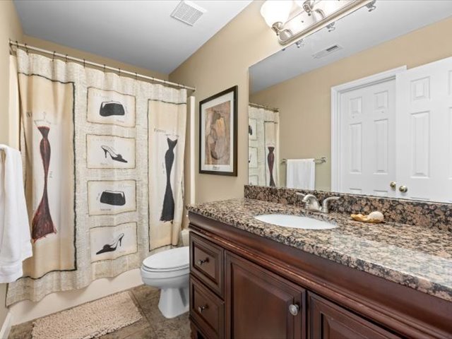 Fort Mill, South Carolina, 29708, United States, 4 Bedrooms Bedrooms, ,3 BathroomsBathrooms,Residential,For Sale,1977828
