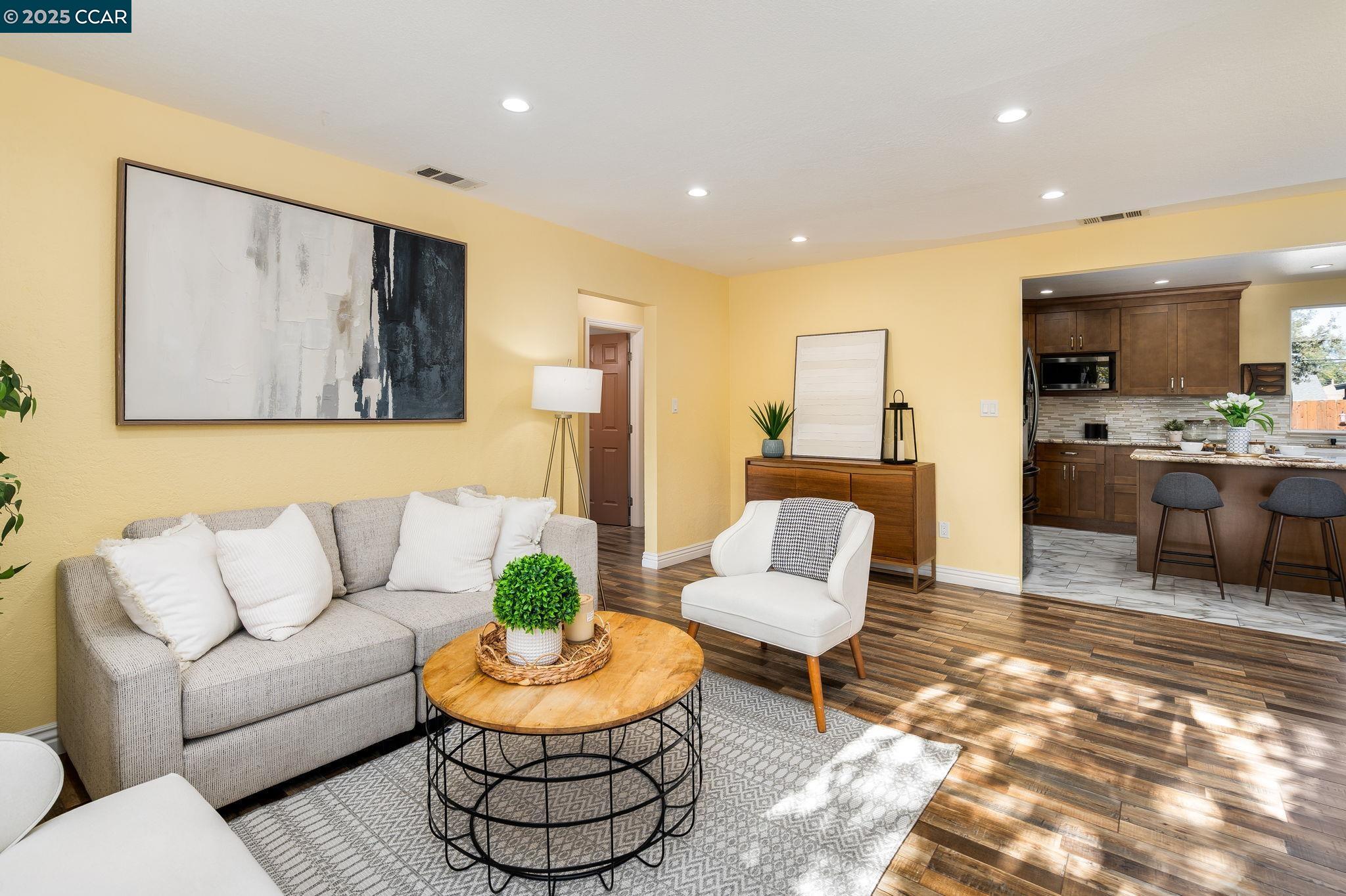 Concord, California, 94518, United States, 4 Bedrooms Bedrooms, ,2 BathroomsBathrooms,Residential,For Sale,2002118