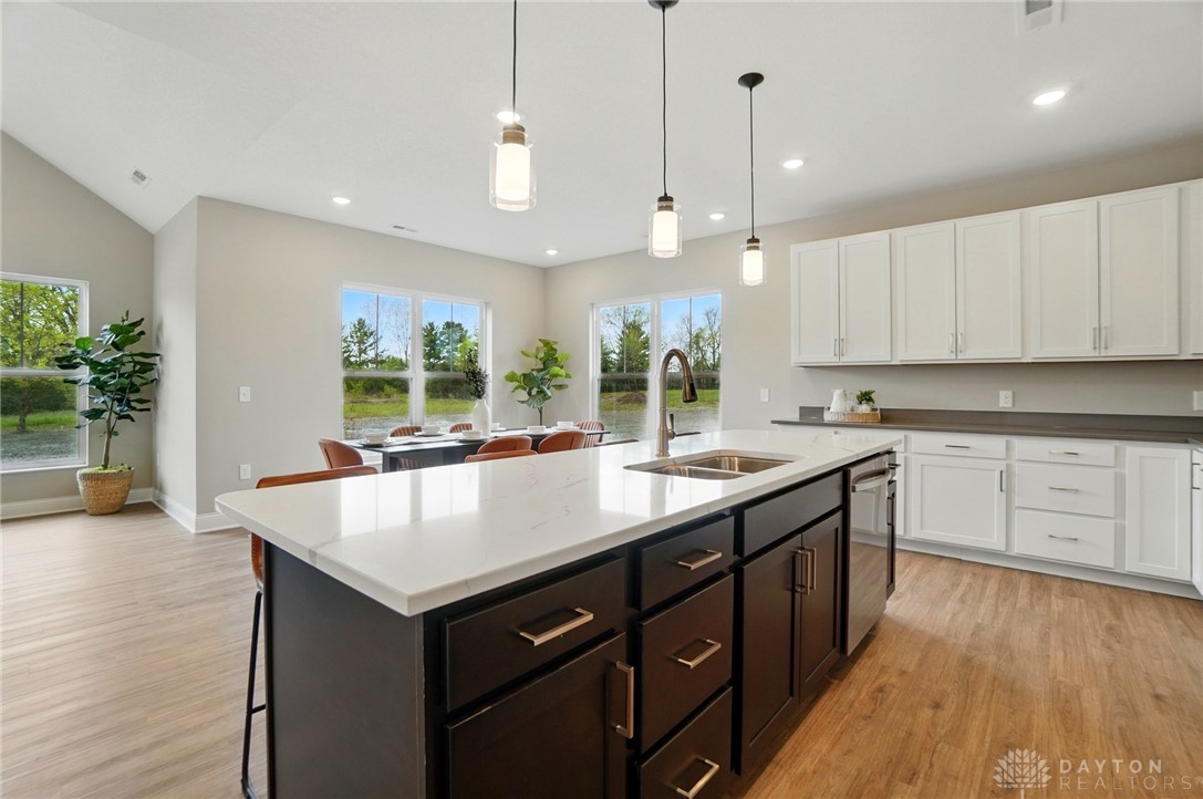 Springfield, Ohio, 45502, United States, 3 Bedrooms Bedrooms, ,3 BathroomsBathrooms,Residential,For Sale,1987754