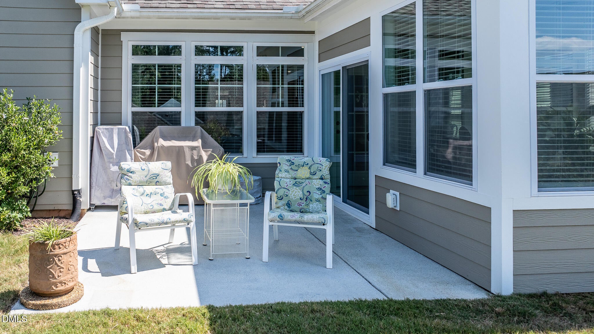 Clayton, North Carolina, 27527, United States, 3 Bedrooms Bedrooms, ,3 BathroomsBathrooms,Residential,For Sale,1958023