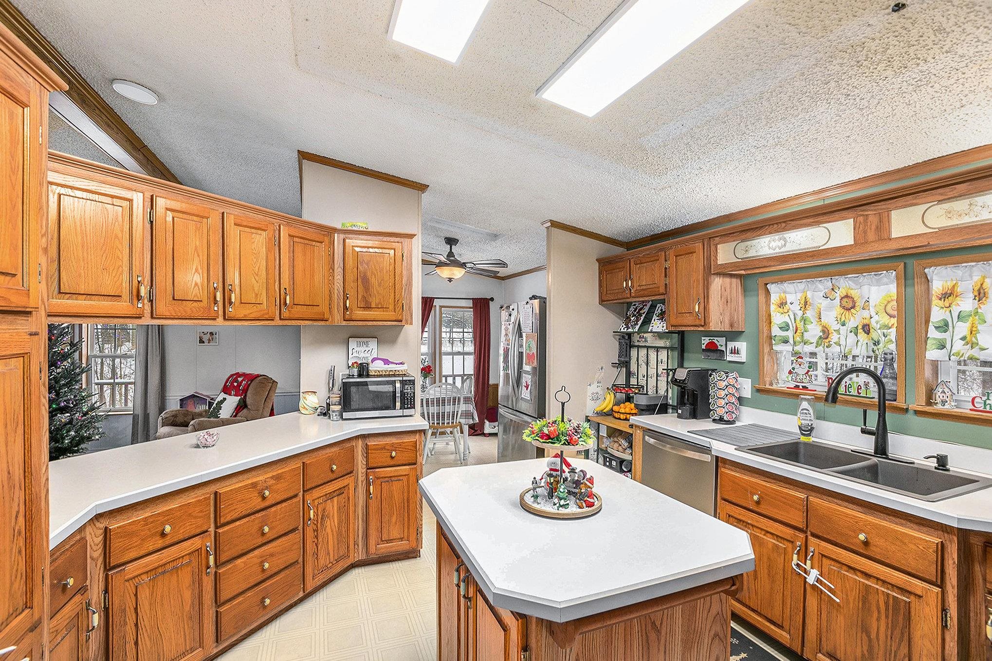 Hartland Twp, Michigan, 48353, United States, 3 Bedrooms Bedrooms, ,2 BathroomsBathrooms,Residential,For Sale,2005738