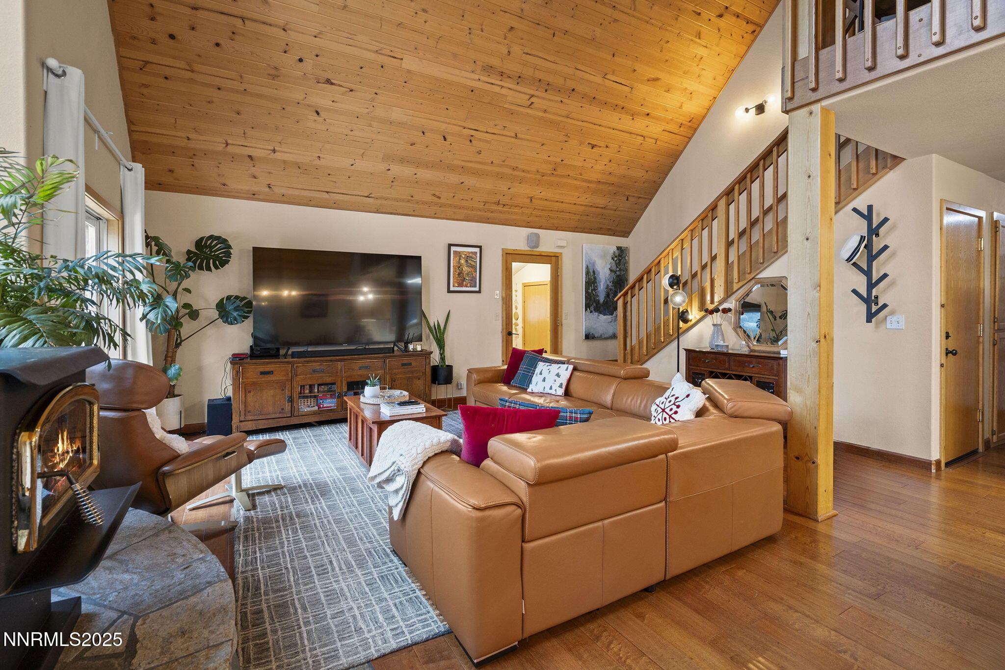 Tahoe Vista, California, 96143, United States, 3 Bedrooms Bedrooms, ,2 BathroomsBathrooms,Residential,For Sale,1998136