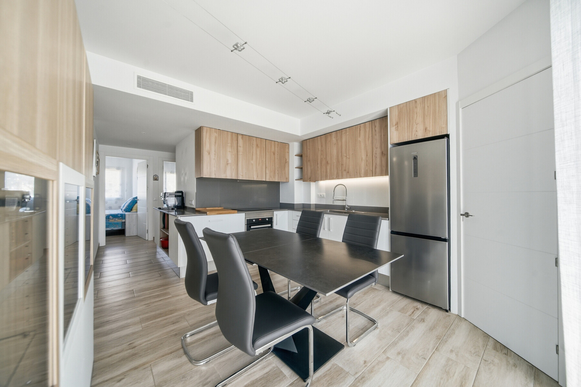  Contemporary duplex penthouse with a terrace and partial ocean view in Roses - 物件實景