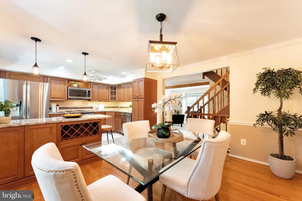 Reston, Virginia, 20194, United States, 3 Bedrooms Bedrooms, ,4 BathroomsBathrooms,Residential,For Sale,1942632