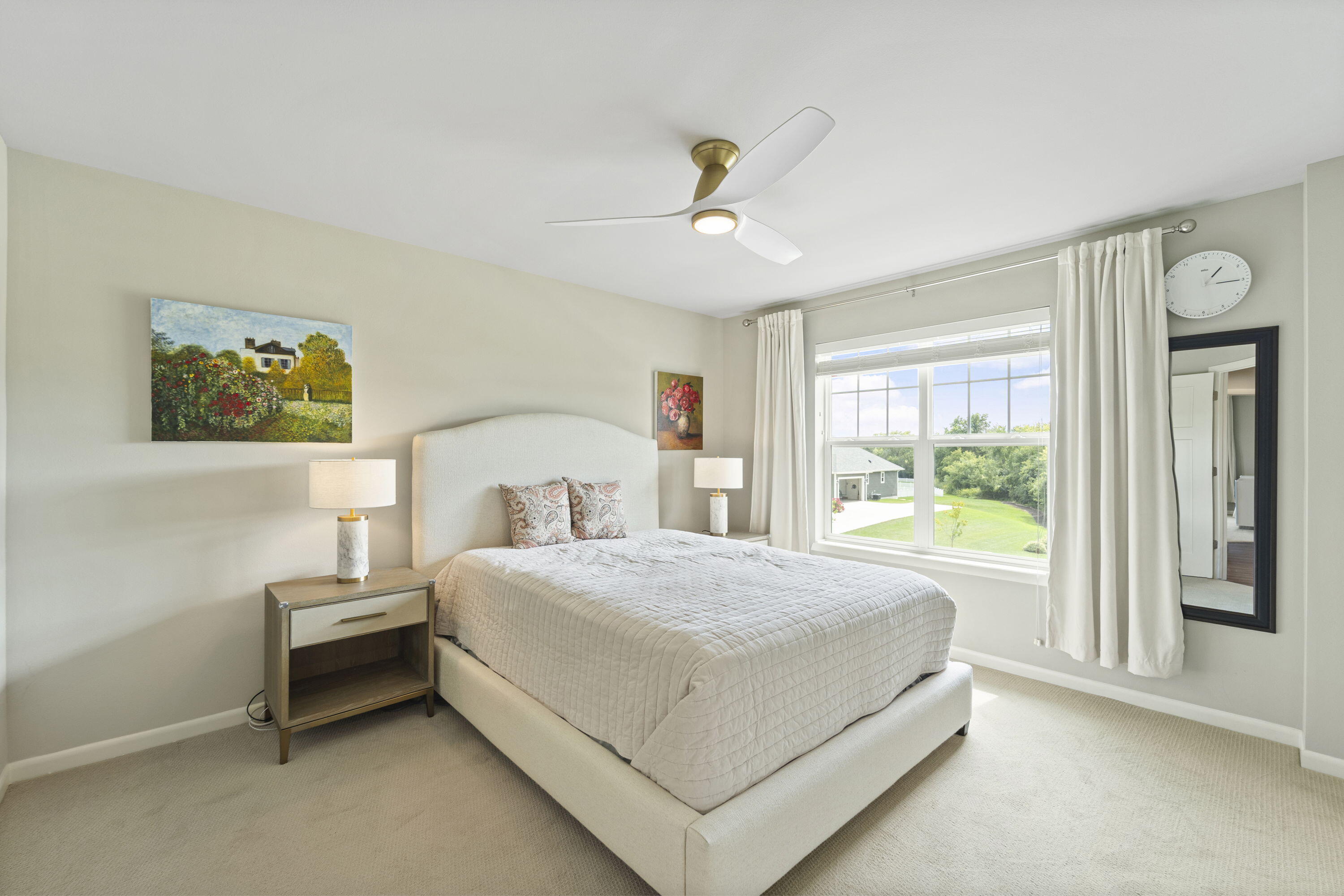 Mequon, Wisconsin, 53097, United States, 5 Bedrooms Bedrooms, ,4 BathroomsBathrooms,Residential,For Sale,1932349