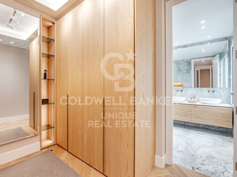 Madrid, Comunidad de Madrid, ES, 4 Bedrooms Bedrooms, ,3 BathroomsBathrooms,Residential,For Sale,1947076