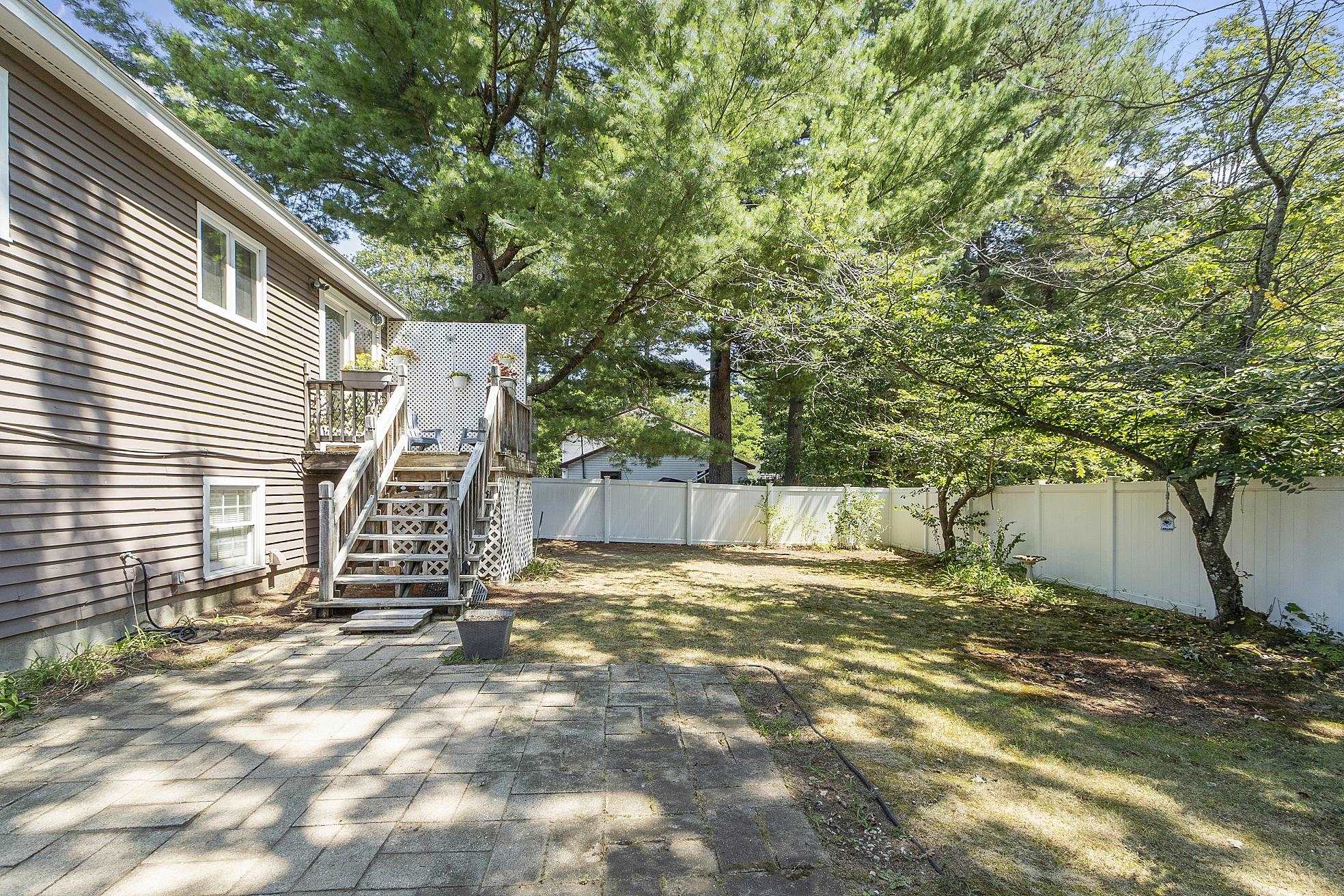 Nashua, New Hampshire, 03062, United States, 3 Bedrooms Bedrooms, ,1 BathroomBathrooms,Residential,For Sale,1942158