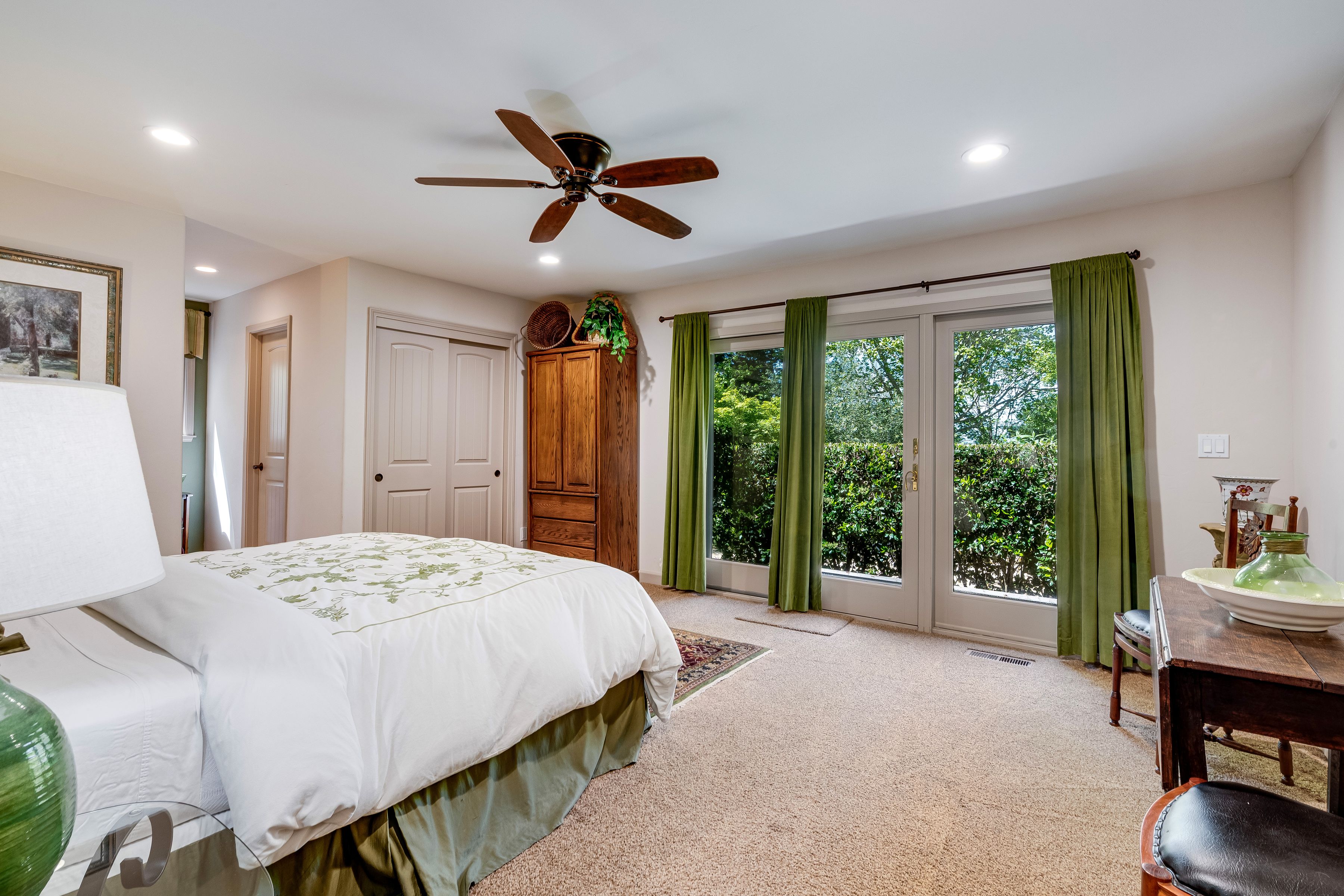  1040 Mount George Avenue - 物件實景