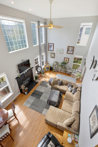 Huntley, Illinois, 60142, United States, 5 Bedrooms Bedrooms, ,3 BathroomsBathrooms,Residential,For Sale,1982974