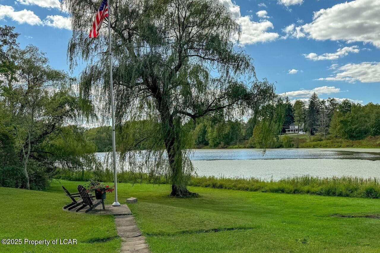 Dallas, Pennsylvania, 18612, United States, 5 Bedrooms Bedrooms, ,3 BathroomsBathrooms,Residential,For Sale,2006135