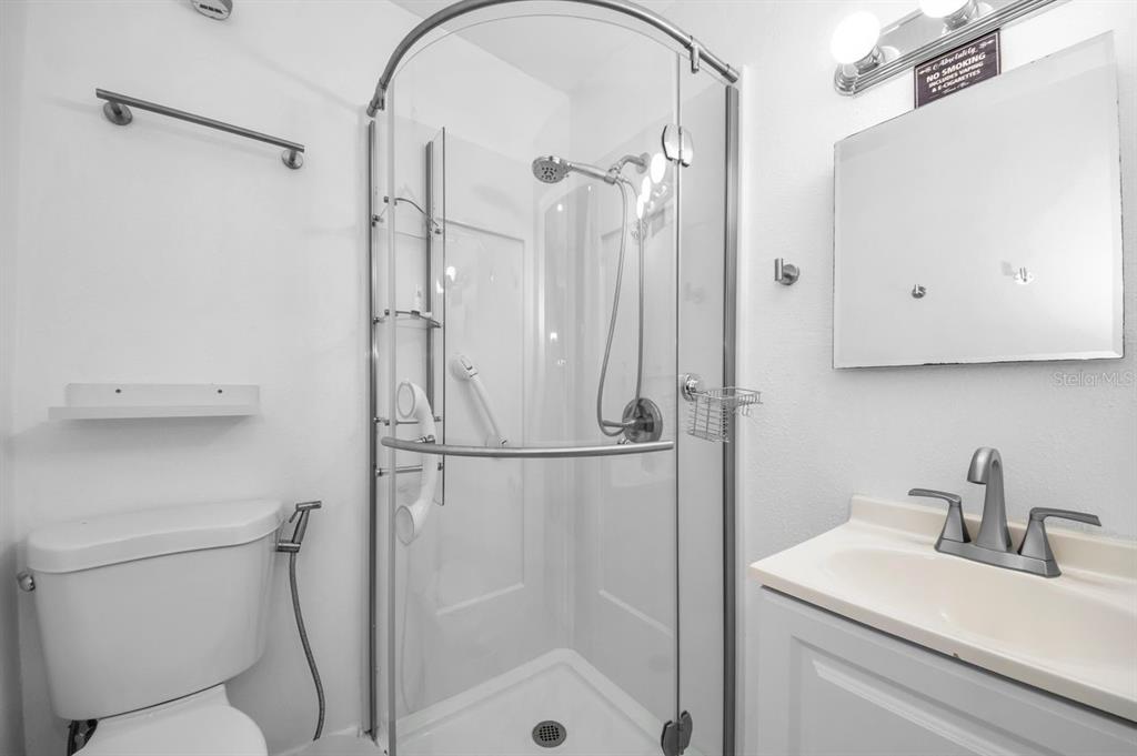 New Port Richey, Florida, 34653, United States, 4 Bedrooms Bedrooms, ,5 BathroomsBathrooms,Residential,For Sale,1989406