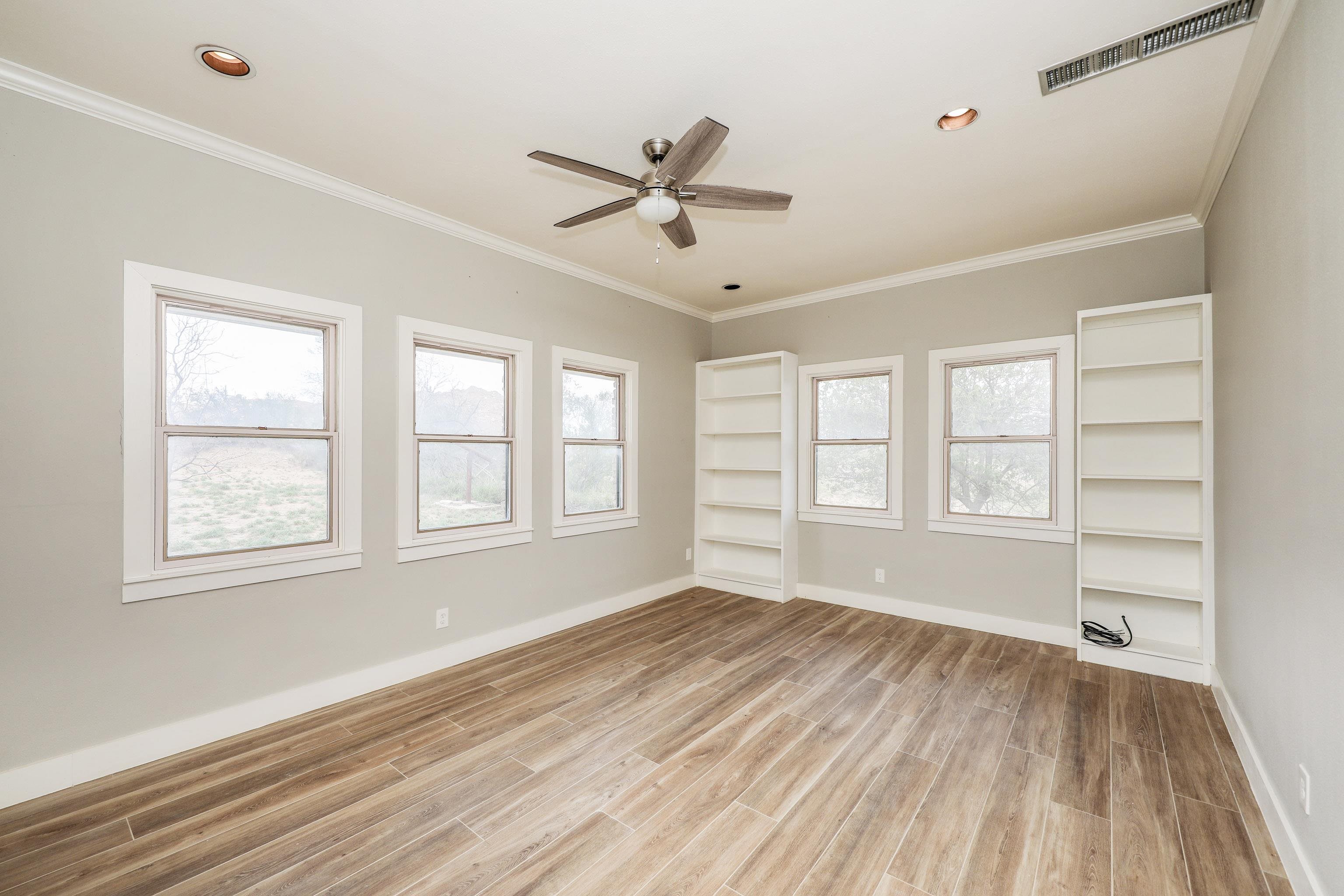 LAREDO, Texas, 78040, United States, 3 Bedrooms Bedrooms, ,3 BathroomsBathrooms,Residential,For Sale,1868916