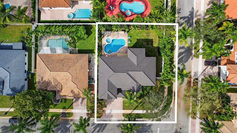 Miramar, Florida, 33027, United States, 5 Bedrooms Bedrooms, ,3 BathroomsBathrooms,Residential,For Sale,1987631