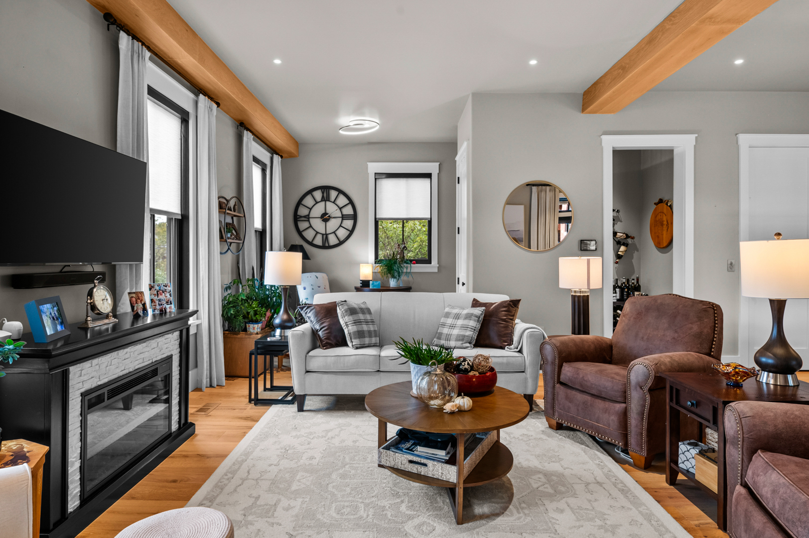 Wyomissing, Pennsylvania, 19610, United States, 3 Bedrooms Bedrooms, ,4 BathroomsBathrooms,Residential,For Sale,1985652