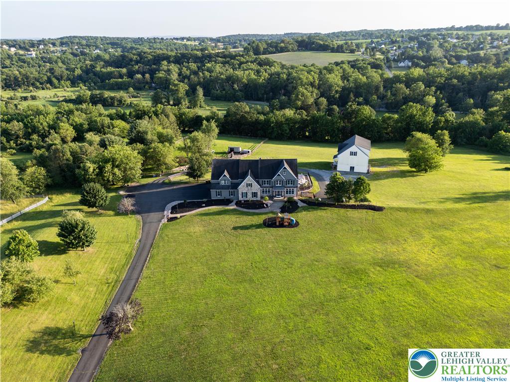 Bushkill Twp, Pennsylvania, 18064, United States, 14 Bedrooms Bedrooms, ,9 BathroomsBathrooms,Residential,For Sale,1903016
