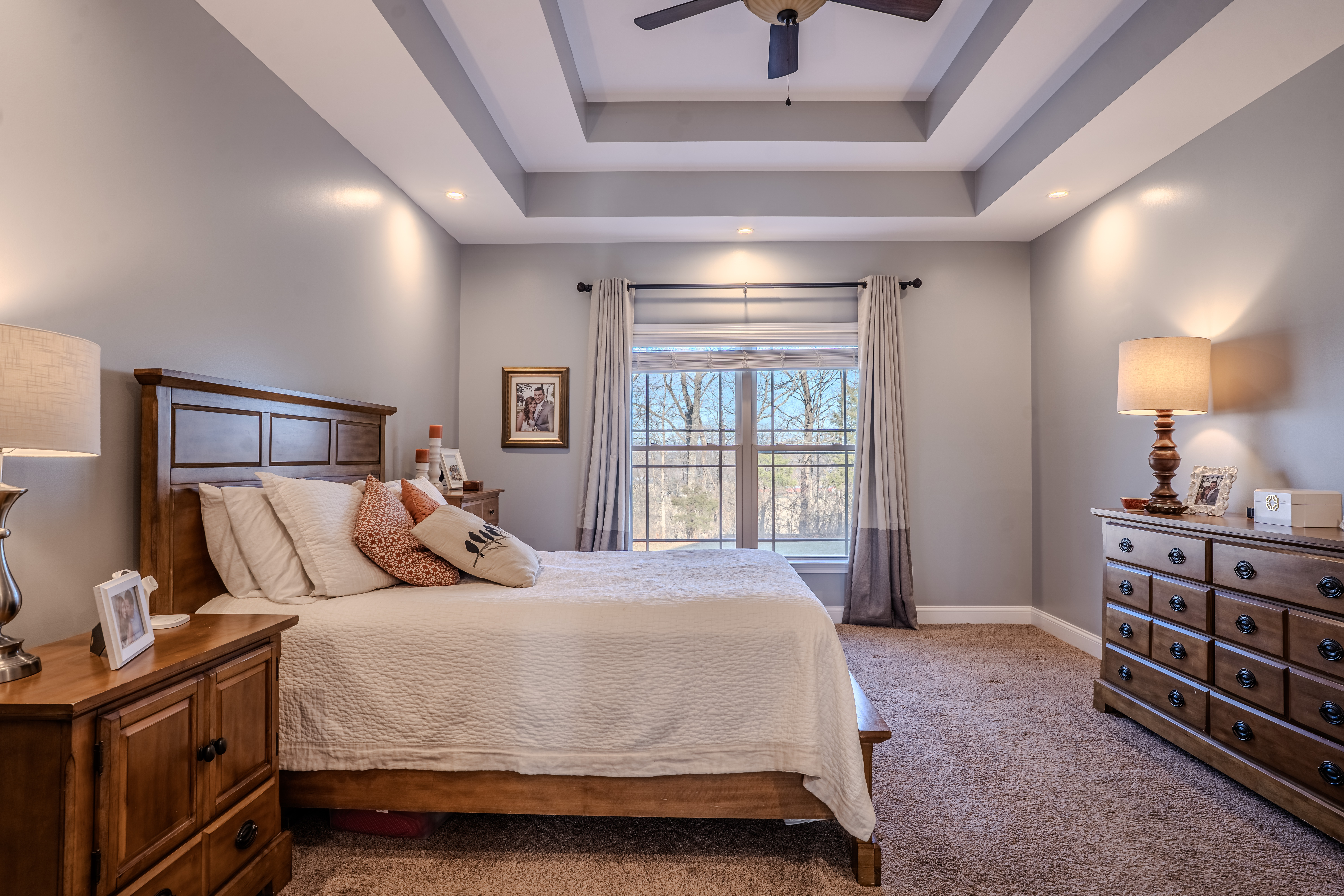 Frankfort, Kentucky, 40601, United States, 6 Bedrooms Bedrooms, ,3 BathroomsBathrooms,Residential,For Sale,2012095