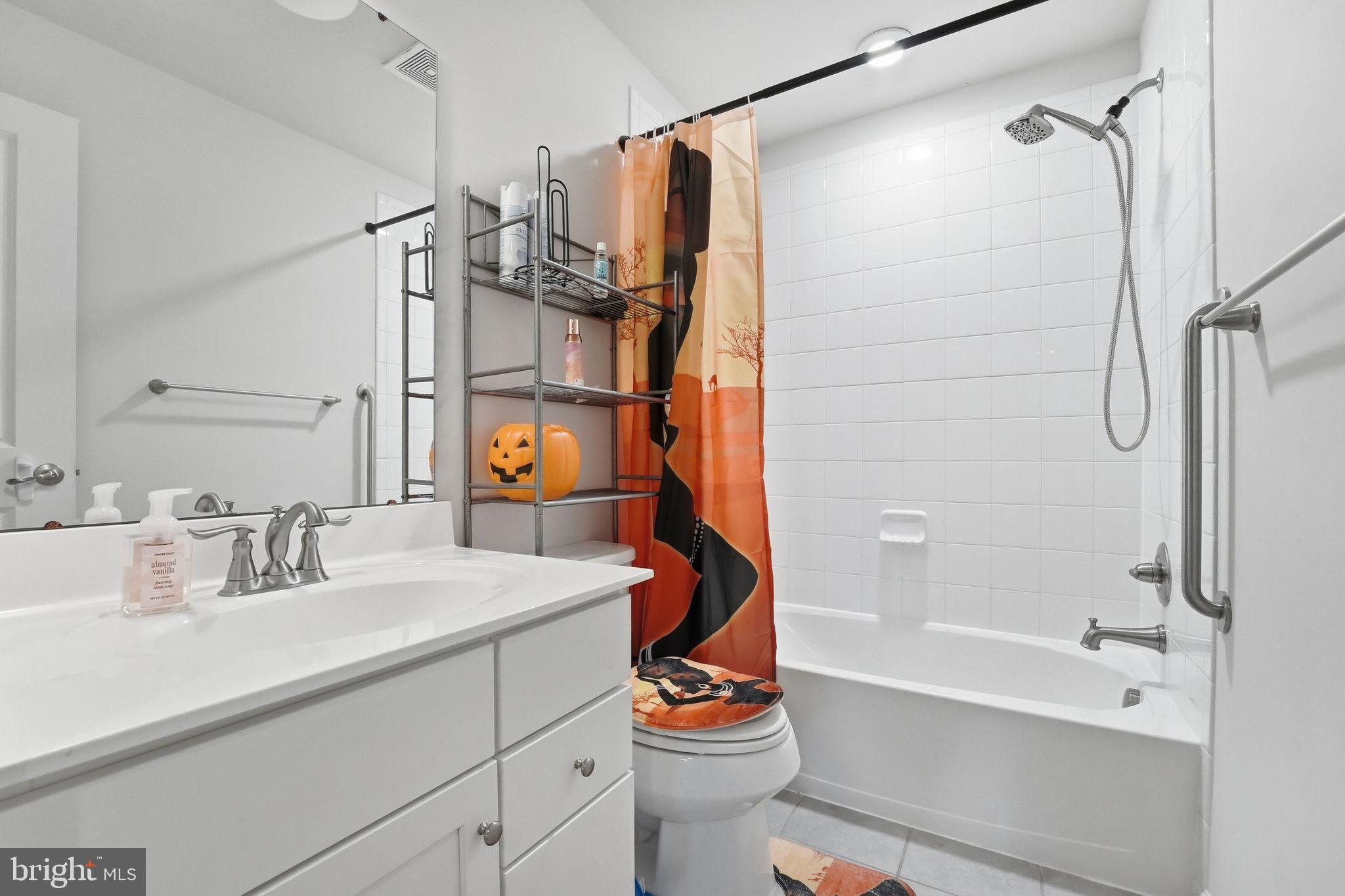 Culpeper, Virginia, 22701, United States, 5 Bedrooms Bedrooms, ,5 BathroomsBathrooms,Residential,For Sale,2043382
