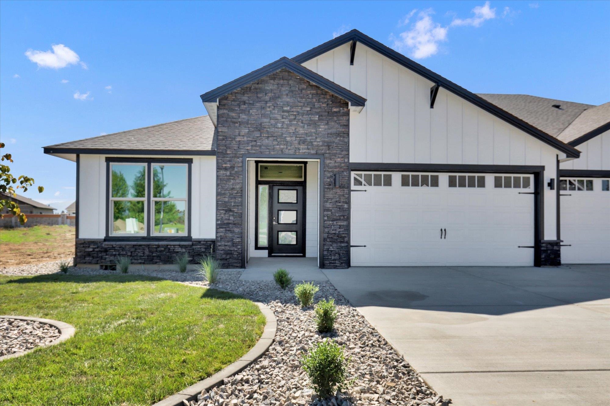 Deer Park, Washington, 99006, United States, 3 Bedrooms Bedrooms, ,2 BathroomsBathrooms,Residential,For Sale,1684310