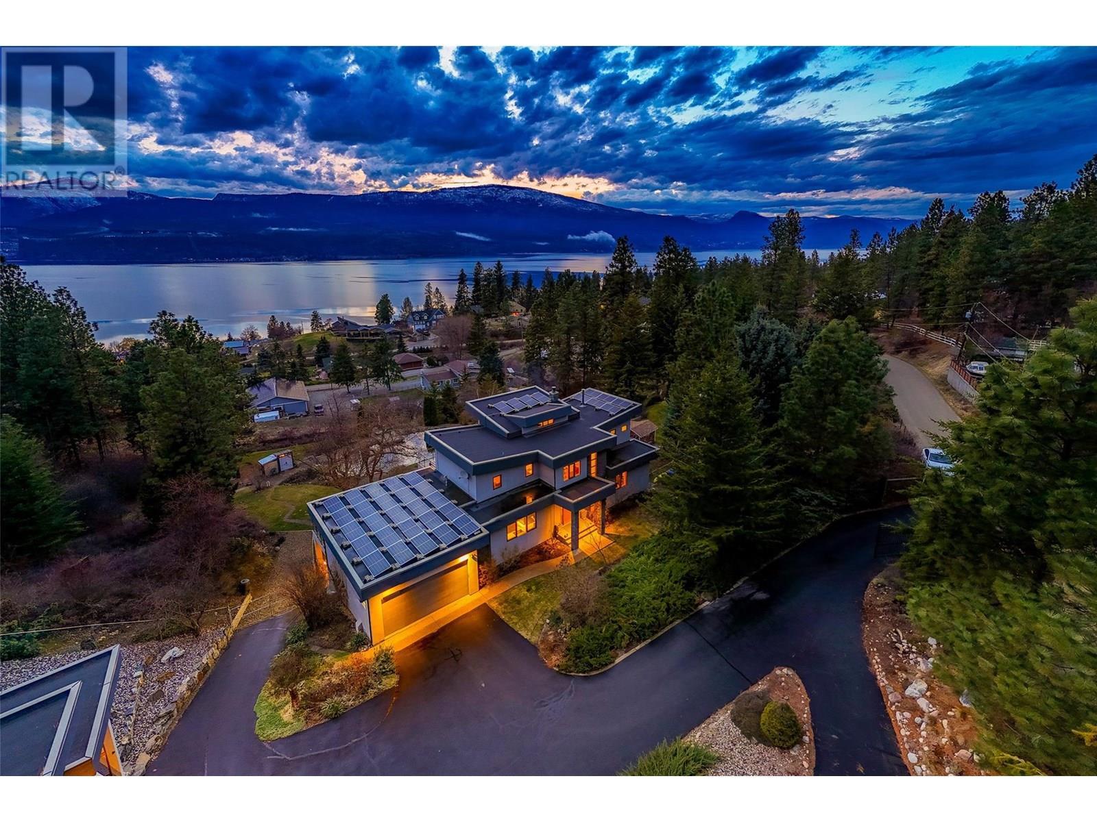 LAKE COUNTRY, British Columbia, V4V 1B3, CA, 5 Bedrooms Bedrooms, ,4 BathroomsBathrooms,Residential,For Sale,1883697
