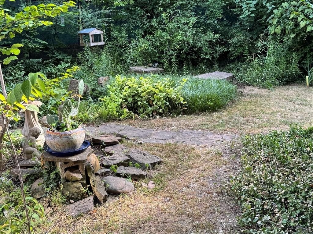 Fayetteville, Arkansas, 72701, United States, 2 Bedrooms Bedrooms, ,2 BathroomsBathrooms,Residential,For Sale,1980541