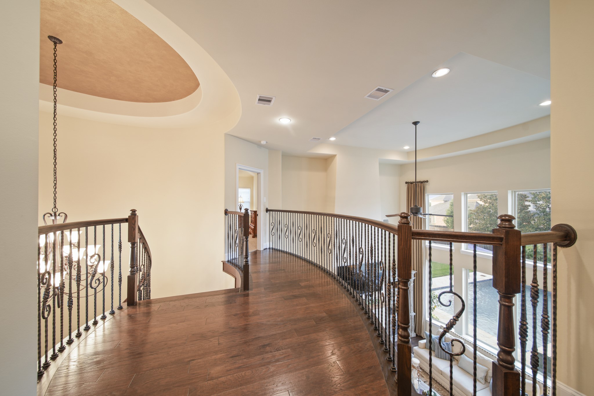 Friendswood, Texas, 77546, United States, 5 Bedrooms Bedrooms, ,6 BathroomsBathrooms,Residential,For Sale,1989691