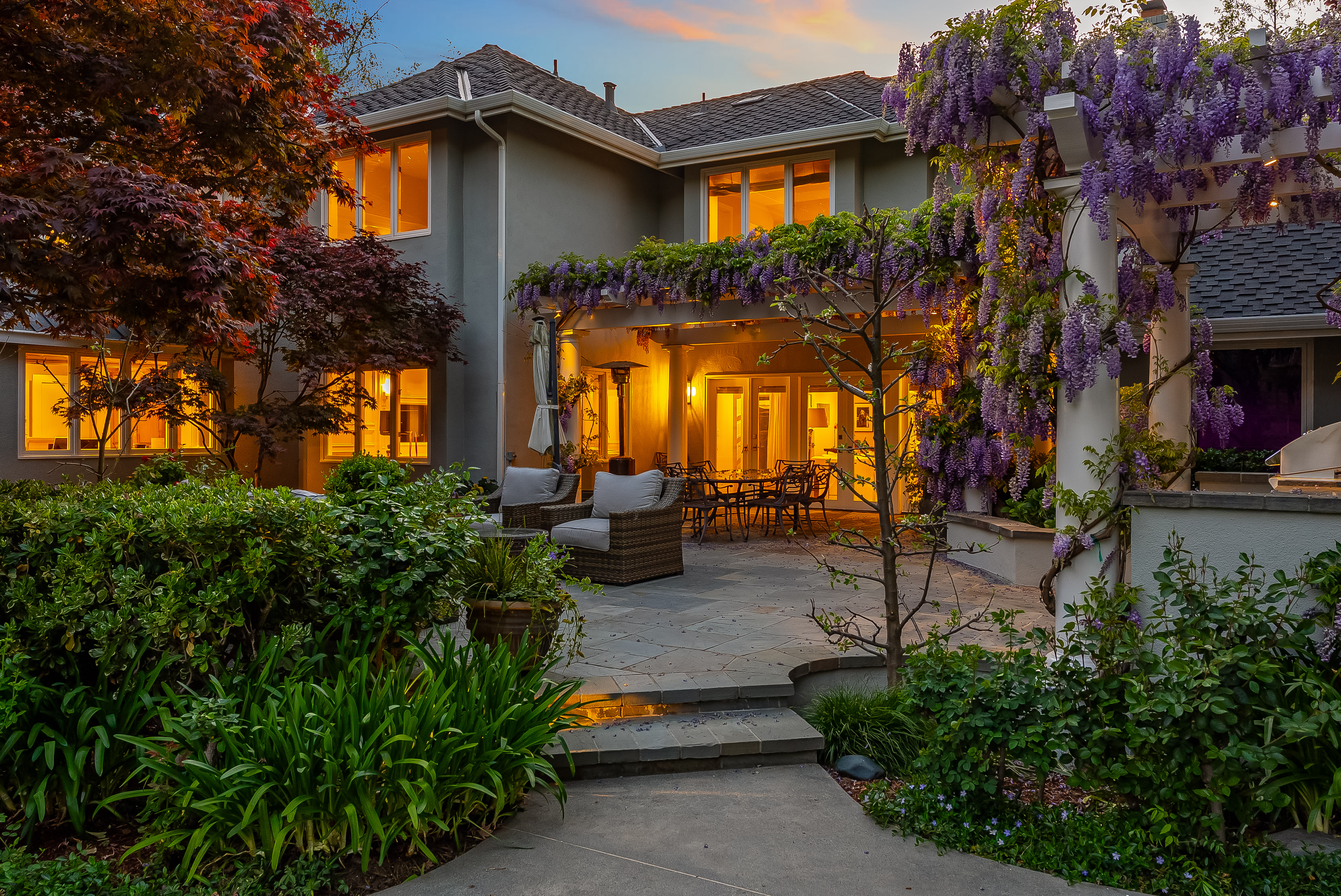  Elegant Vineyard Estate with Resort-Like Grounds - 物件實景
