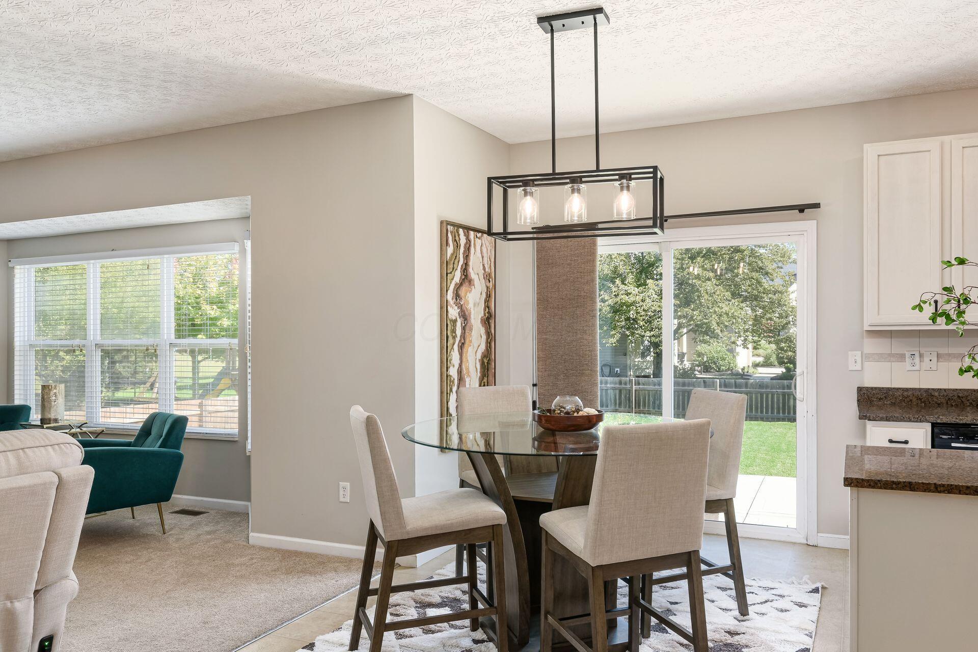 Hilliard, Ohio, 43026, United States, 4 Bedrooms Bedrooms, ,4 BathroomsBathrooms,Residential,For Sale,1965568