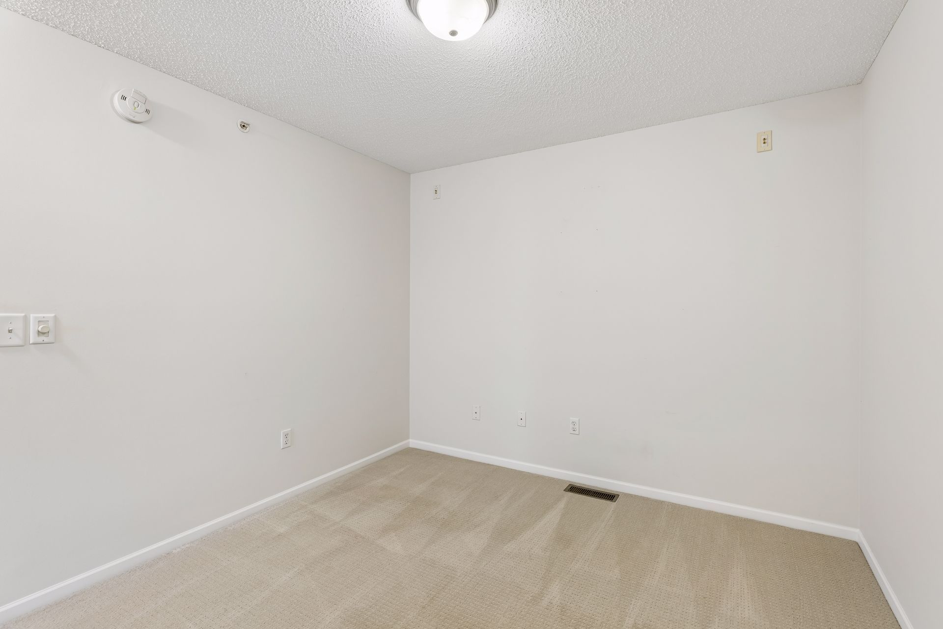  6090 West 16th Street, St. Louis Park, MN 55416 - 物件實景