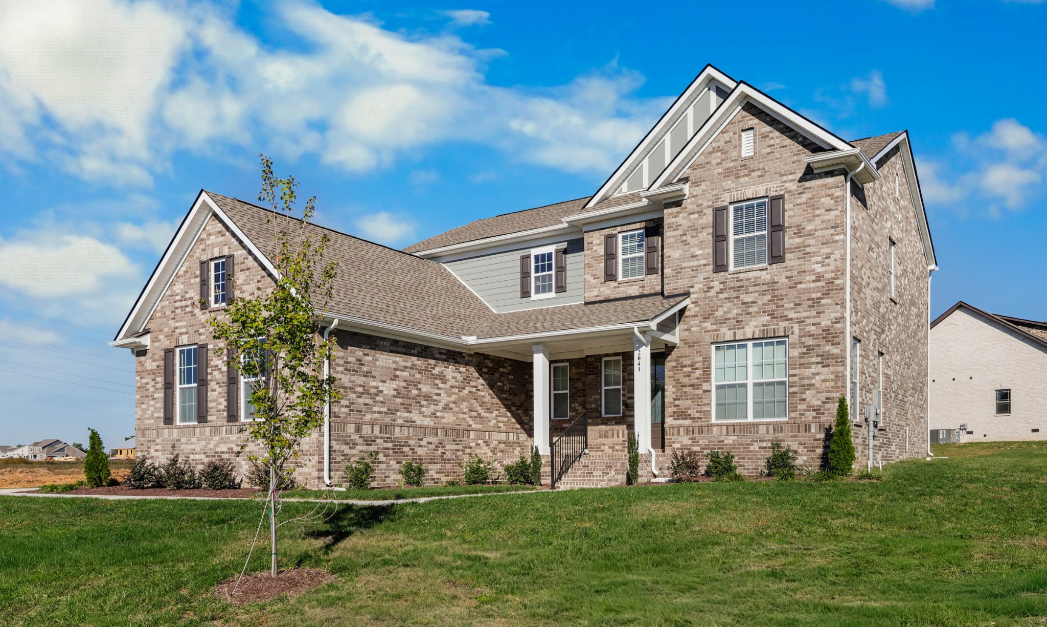 Clarksville, Tennessee, 37043, United States, 5 Bedrooms Bedrooms, ,5 BathroomsBathrooms,Residential,For Sale,1976524