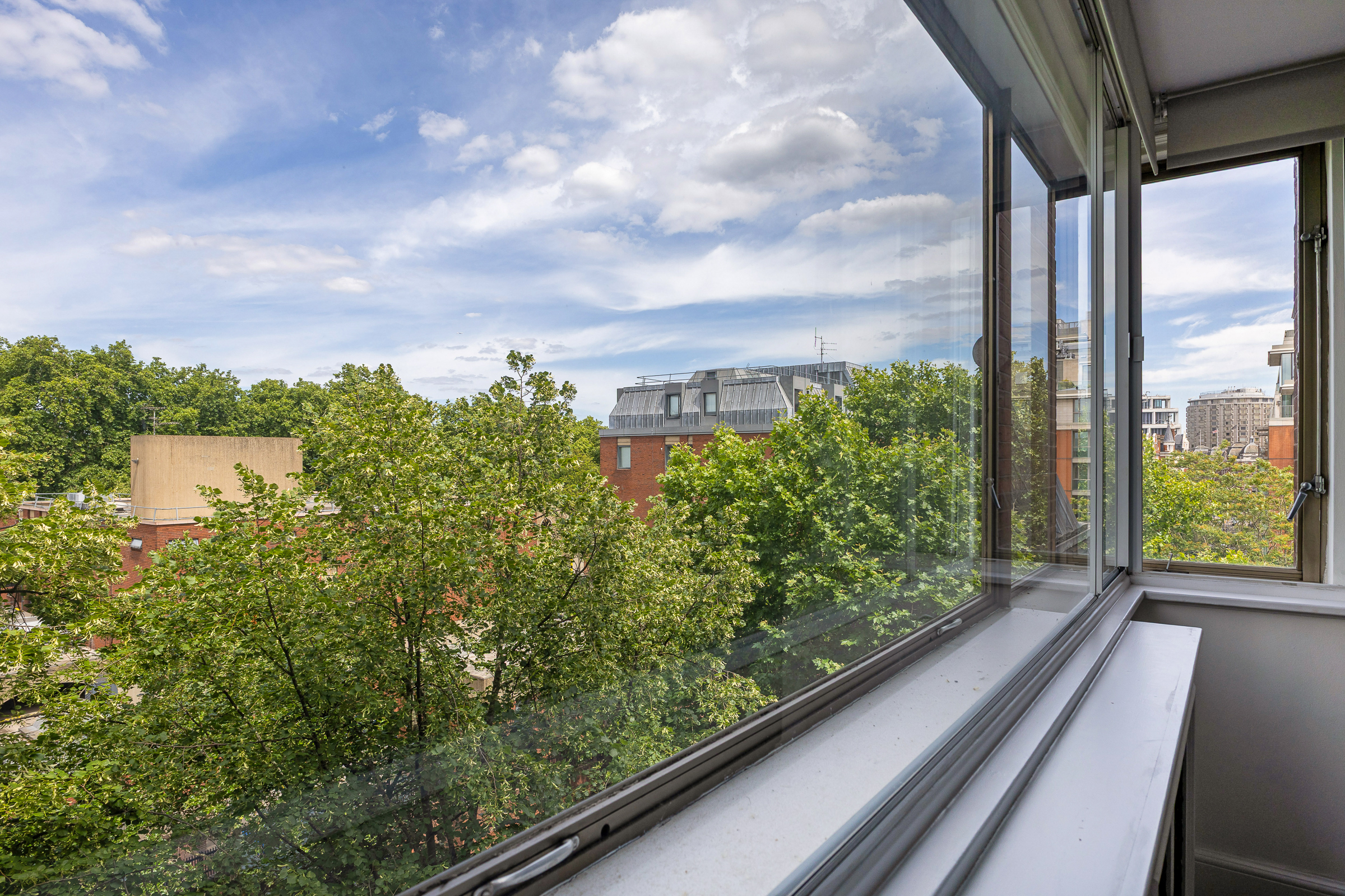  A Three-Bedroom Apartment with Far-Reaching Views over Knightsbridge - 物件實景