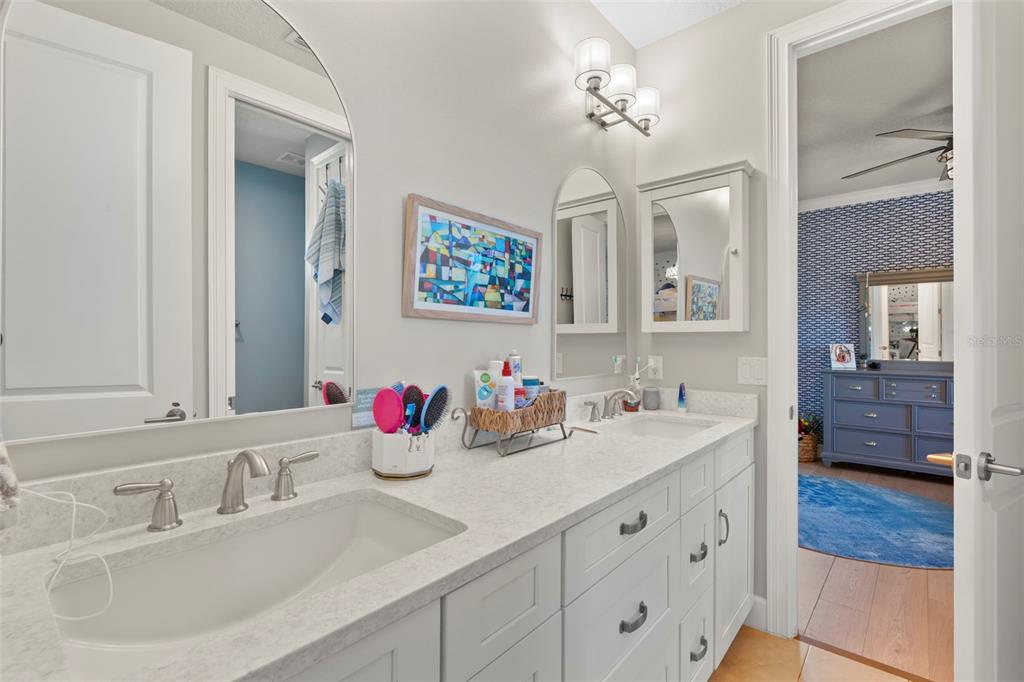 Lake Mary, Florida, 32746, United States, 4 Bedrooms Bedrooms, ,5 BathroomsBathrooms,Residential,For Sale,1998776